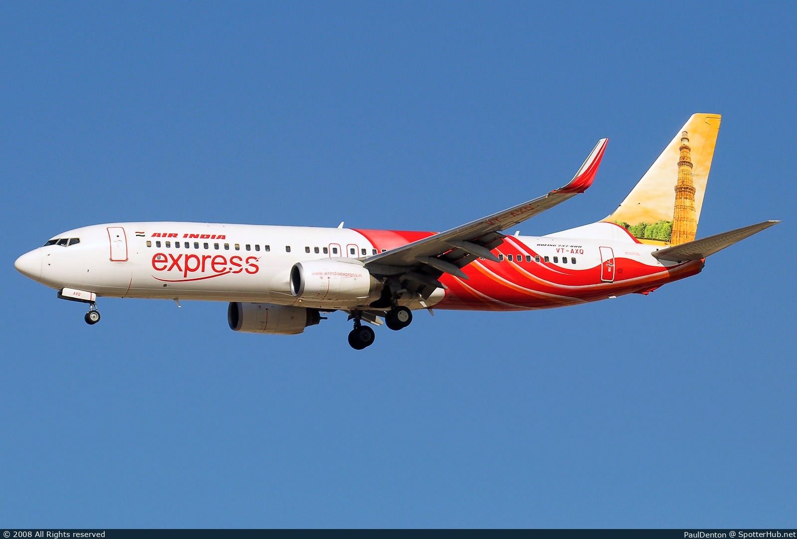 Photo of VT-AXQ - Boeing 737-8HG operated by Air India Express