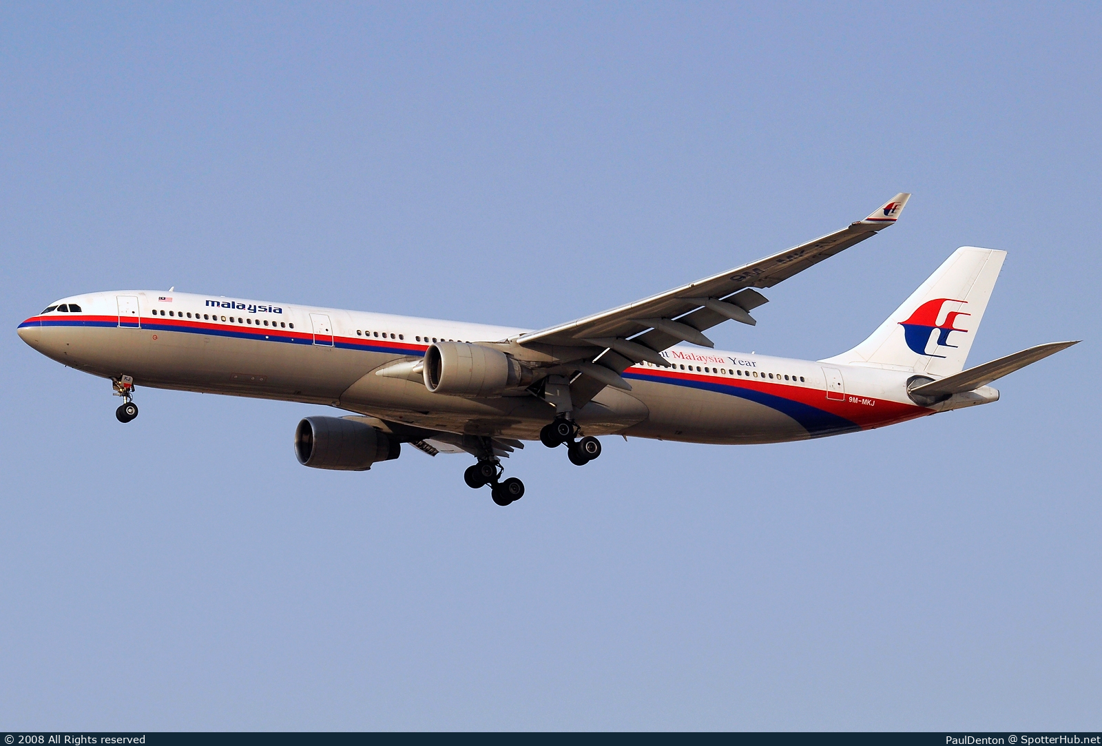 Photo of 9M-MKJ - Airbus A330-322 operated by Malaysia Airlines