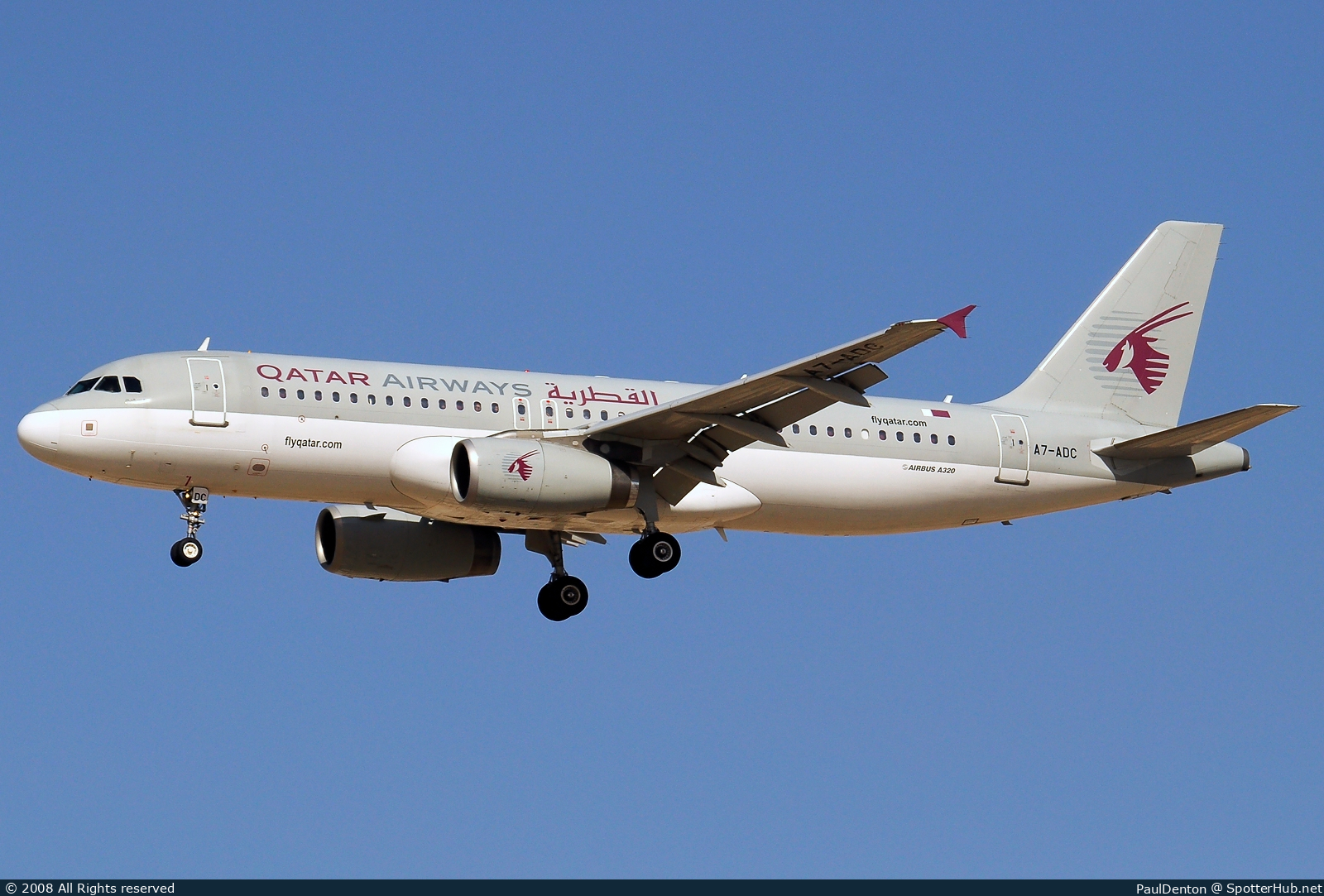 Photo of A7-ADC - Airbus A320-232 operated by Qatar Airways