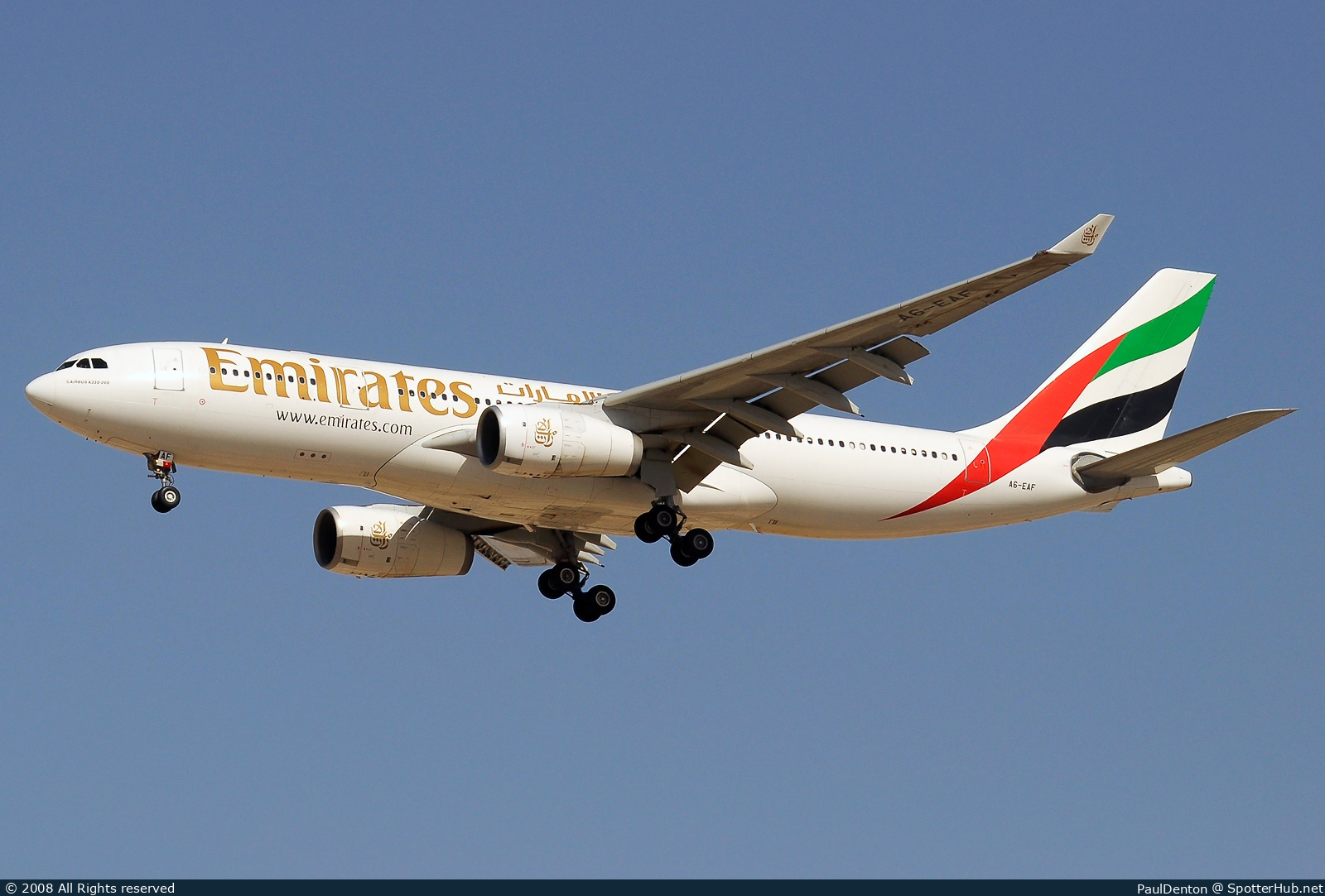 Photo of A6-EAF - Airbus A330-243 operated by Emirates