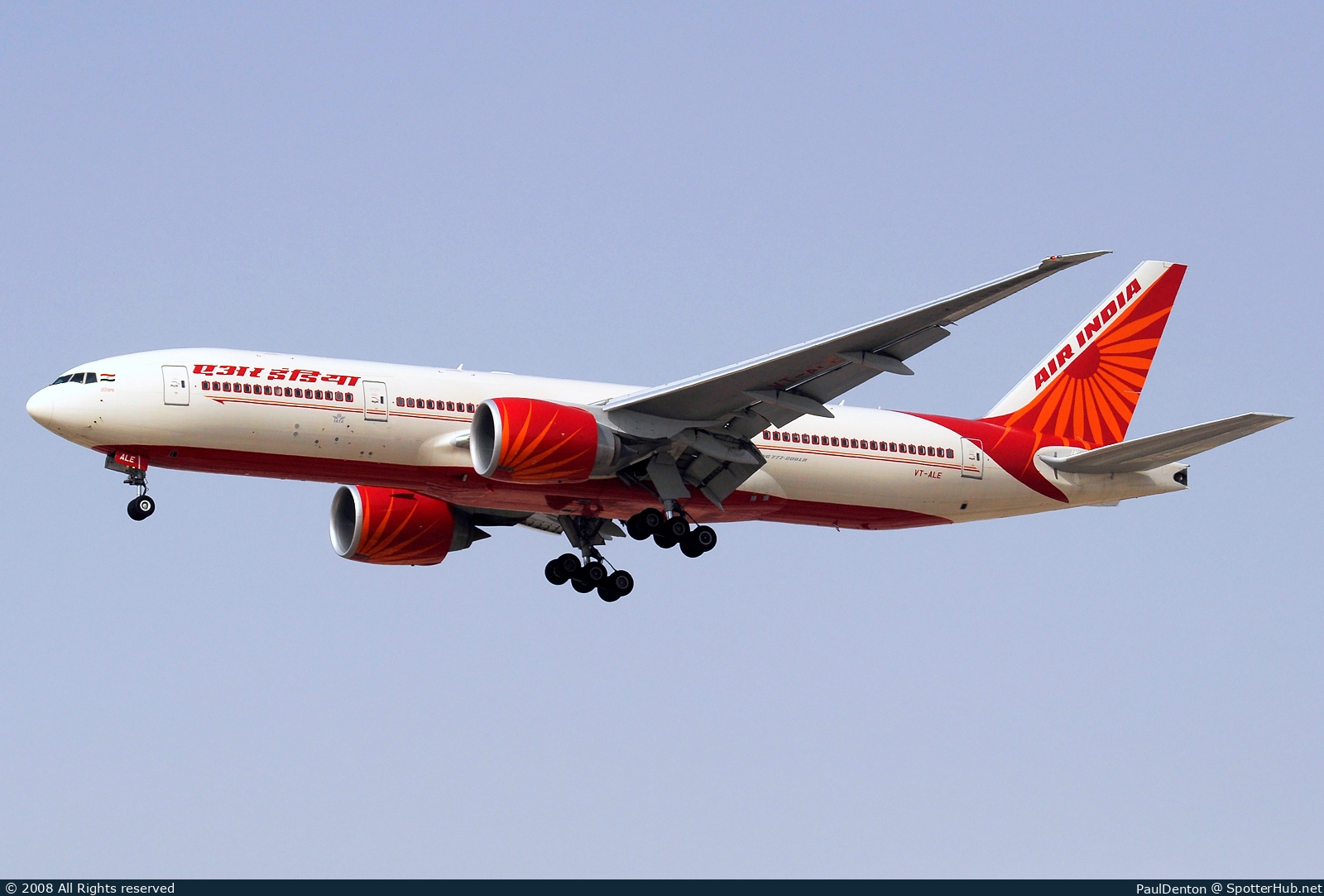 Photo of VT-ALE - Boeing 777-237(LR) operated by Air India