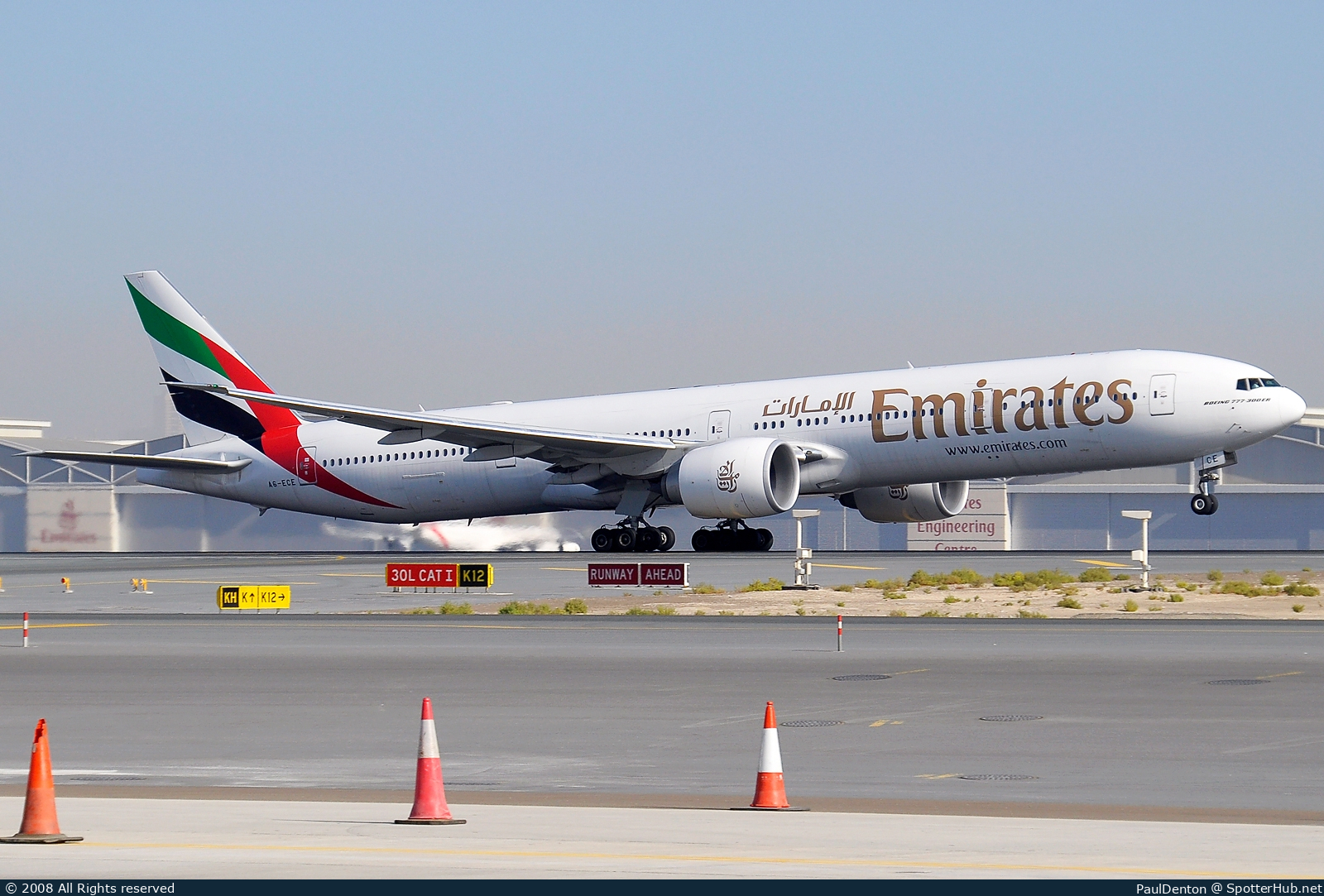 Photo of A6-ECE - Boeing 777-31H(ER) operated by Emirates