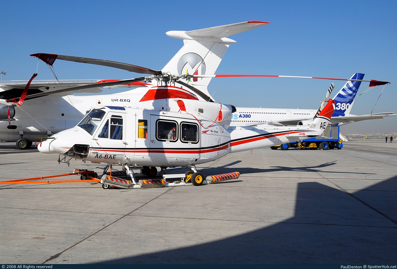 Photo of A6-BAE - Bell 412HP operated by Abu Dhabi Aviation