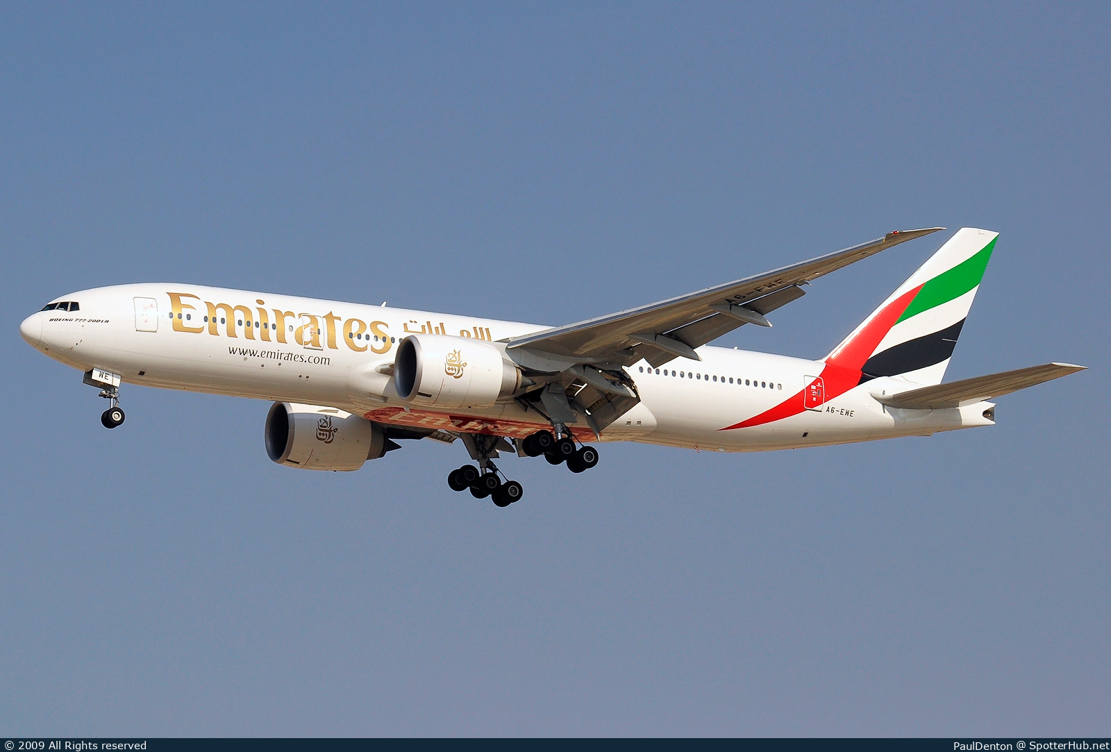 Photo of A6-EWE - Boeing 777-21H(LR) operated by Emirates