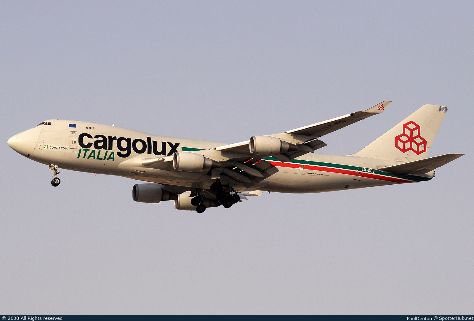 Photo of LX-KCV - Boeing 747-4R7F operated by Cargolux Italia