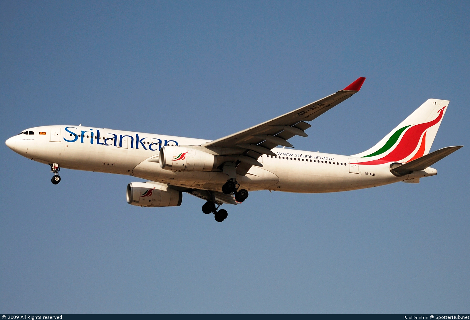 Photo of 4R-ALB - Airbus A330-243 operated by SriLankan Airlines