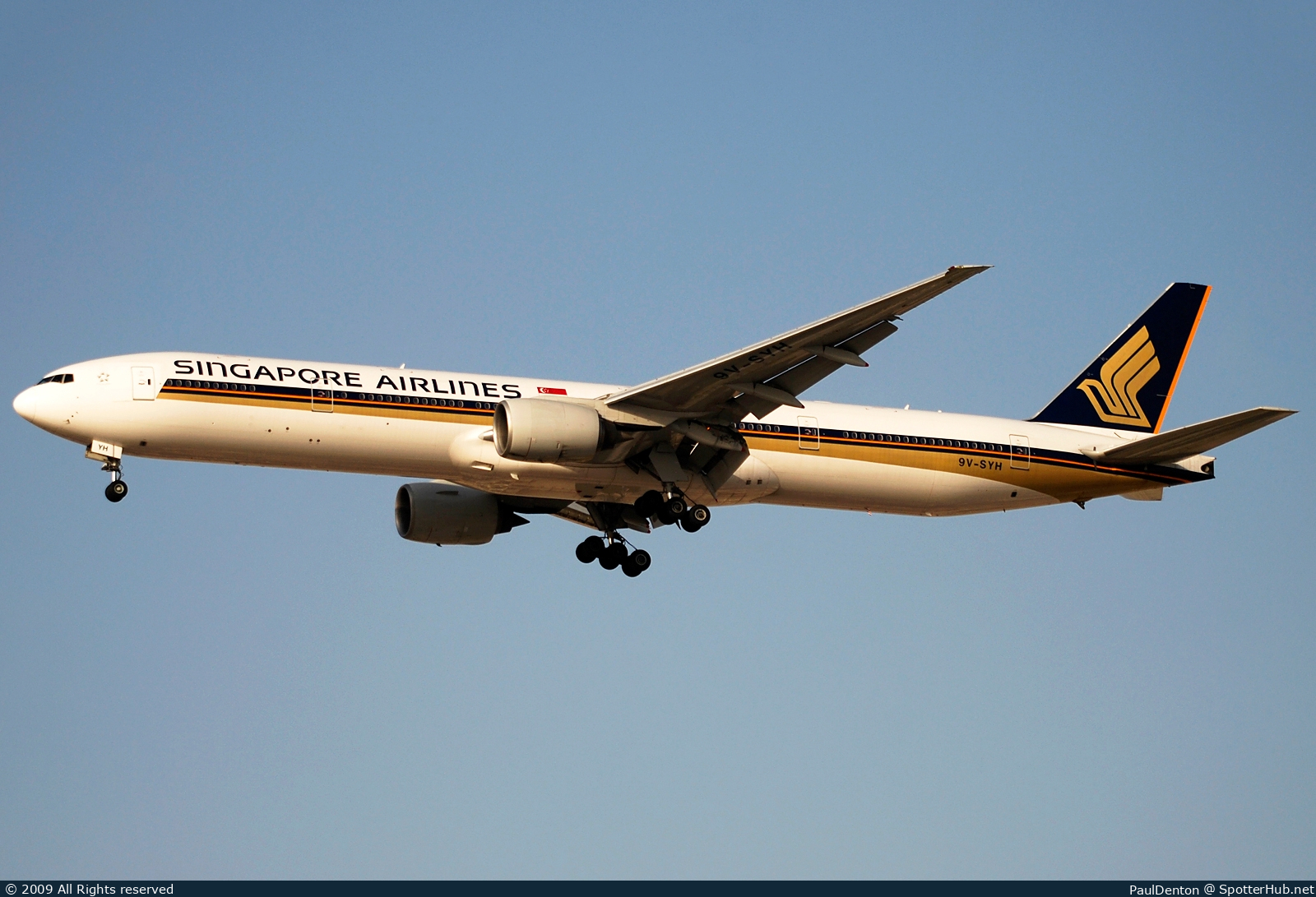 Photo of 9V-SYH - Boeing 777-312 operated by Singapore Airlines