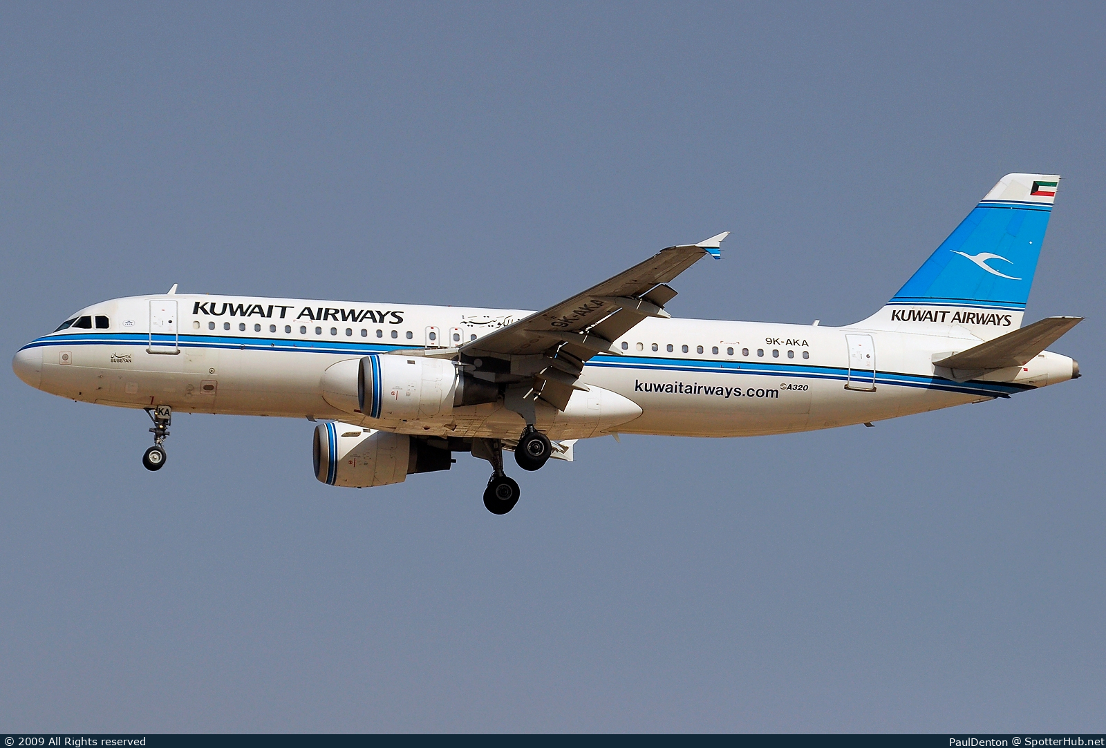 Photo of 9K-AKA - Airbus A320-212 operated by Kuwait Airways