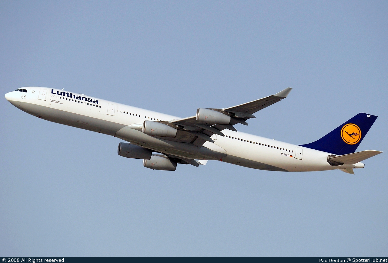 Photo of D-AIGZ - Airbus A340-313 operated by Lufthansa