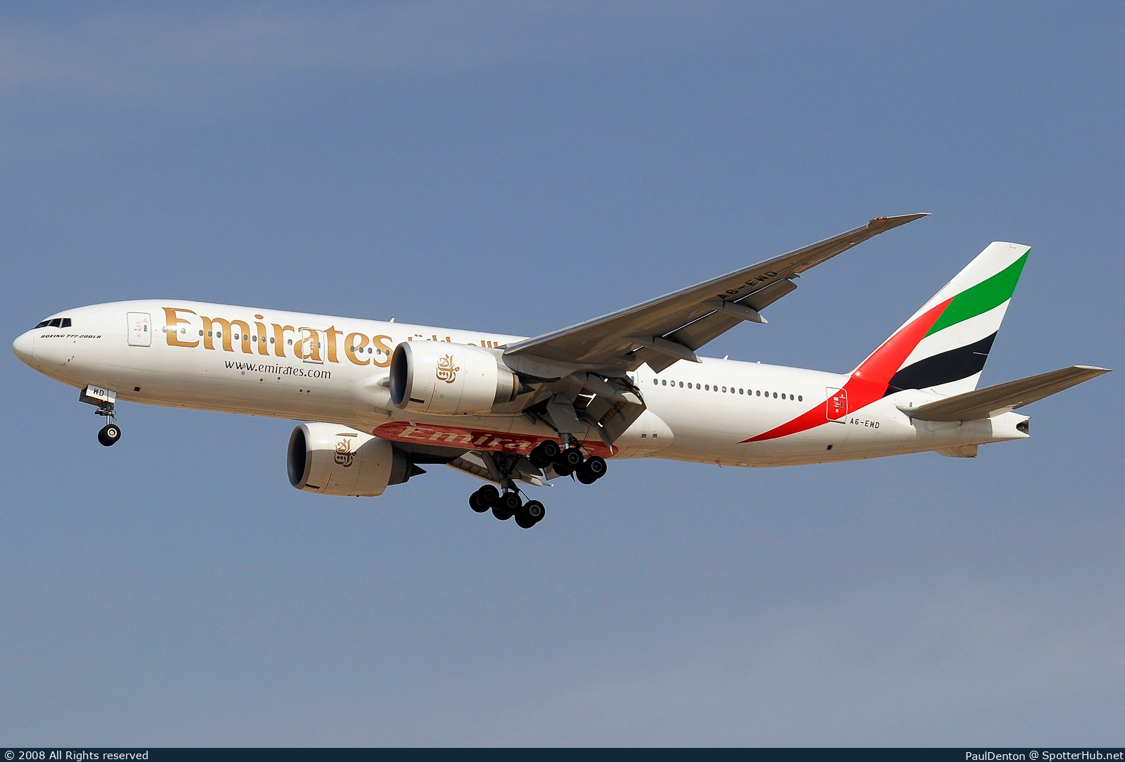 Photo of A6-EWD - Boeing 777-21H(LR) operated by Emirates