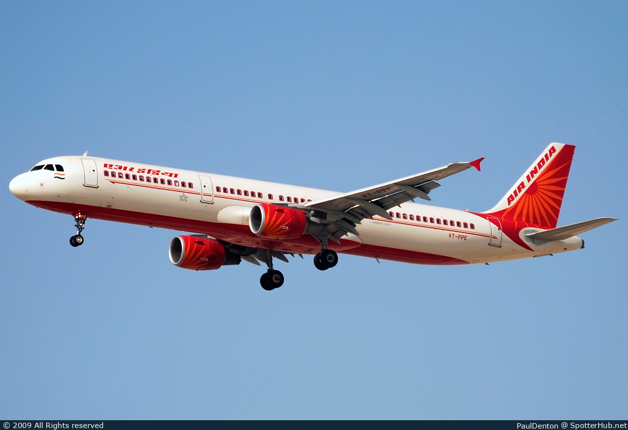 Photo of VT-PPE - Airbus A321-211 operated by Air India