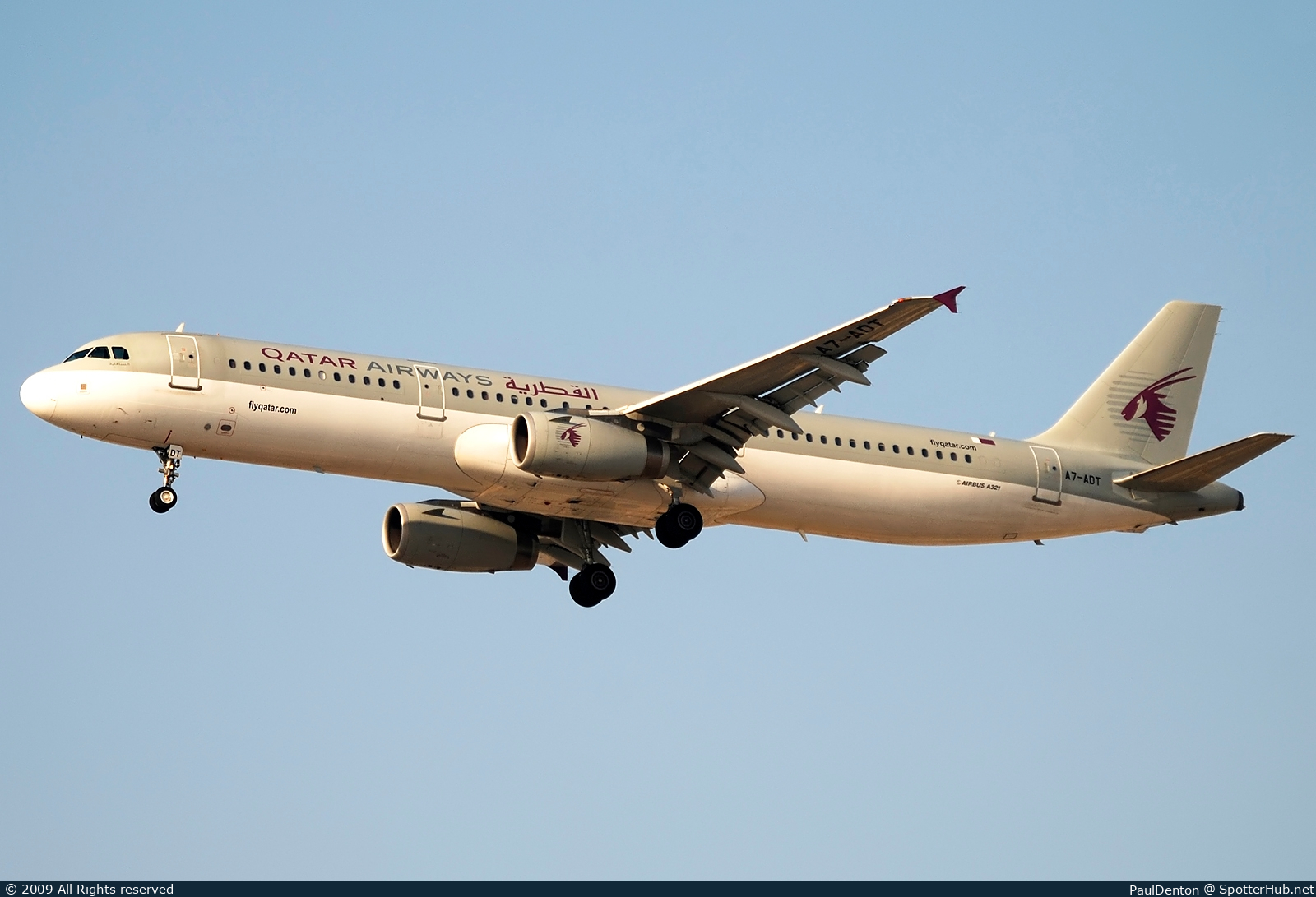 Photo of A7-ADT - Airbus A321-231 operated by Qatar Airways