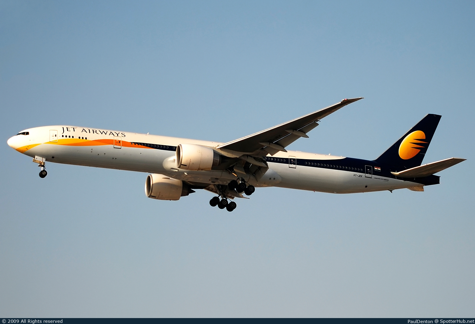 Photo of VT-JEX - Boeing 777-35R(ER) operated by Jet Airways