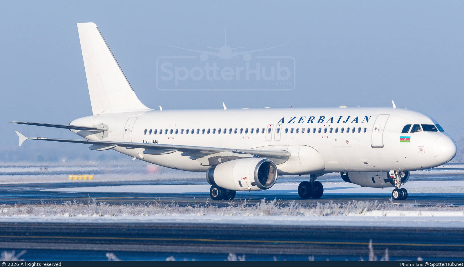 Photo of LY-JAM - Airbus A320-233 operated by Azerbaijan Airlines (opb Heston Airlines)