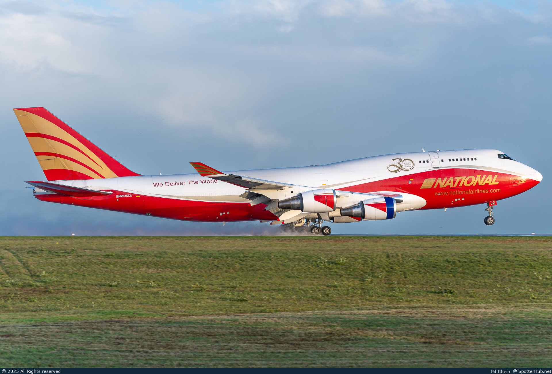 Photo of N936CA - Boeing 747-446(BCF) operated by National Airlines [2006]