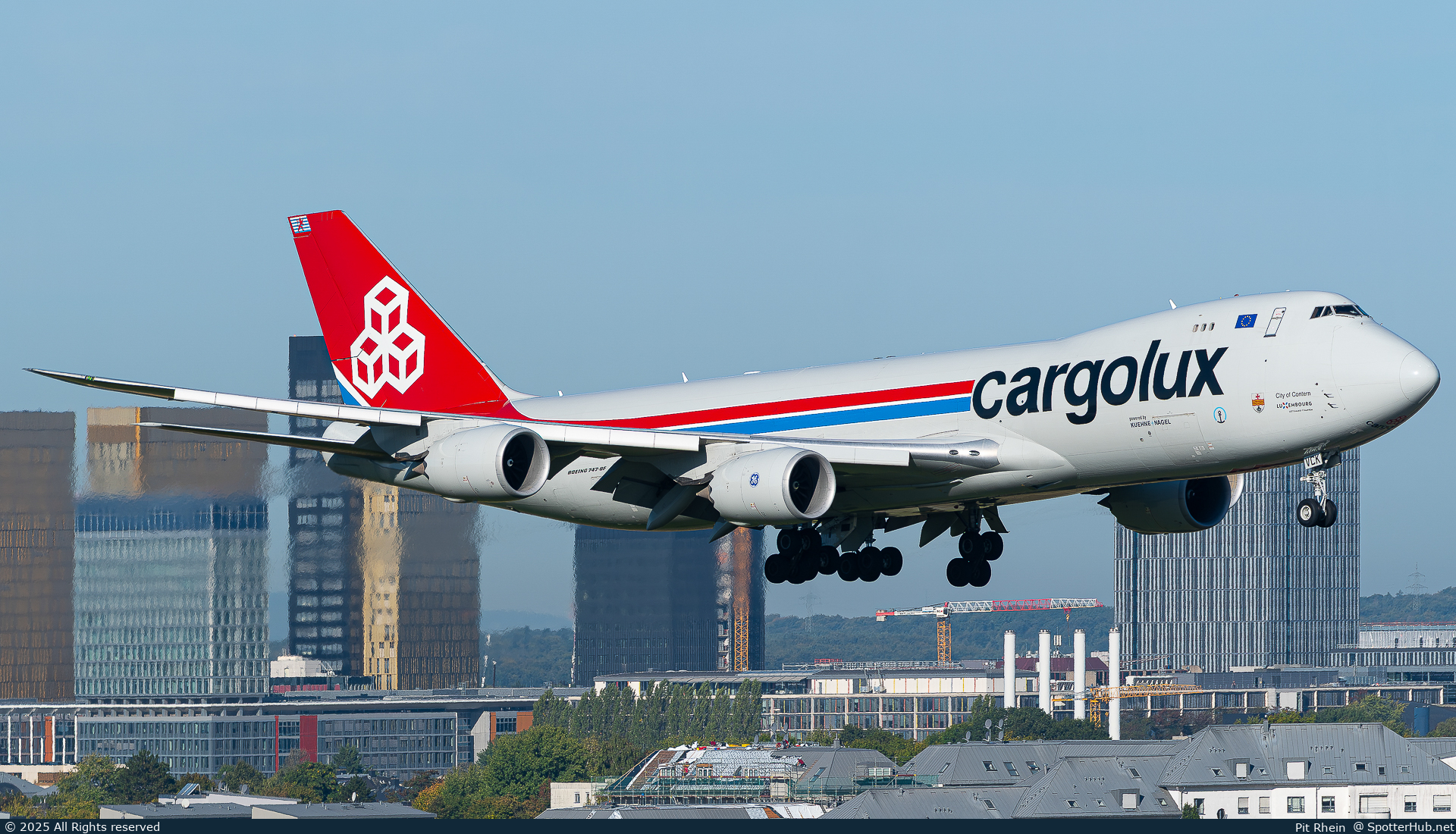 Photo of LX-VCK - Boeing 747-8R7F operated by Cargolux