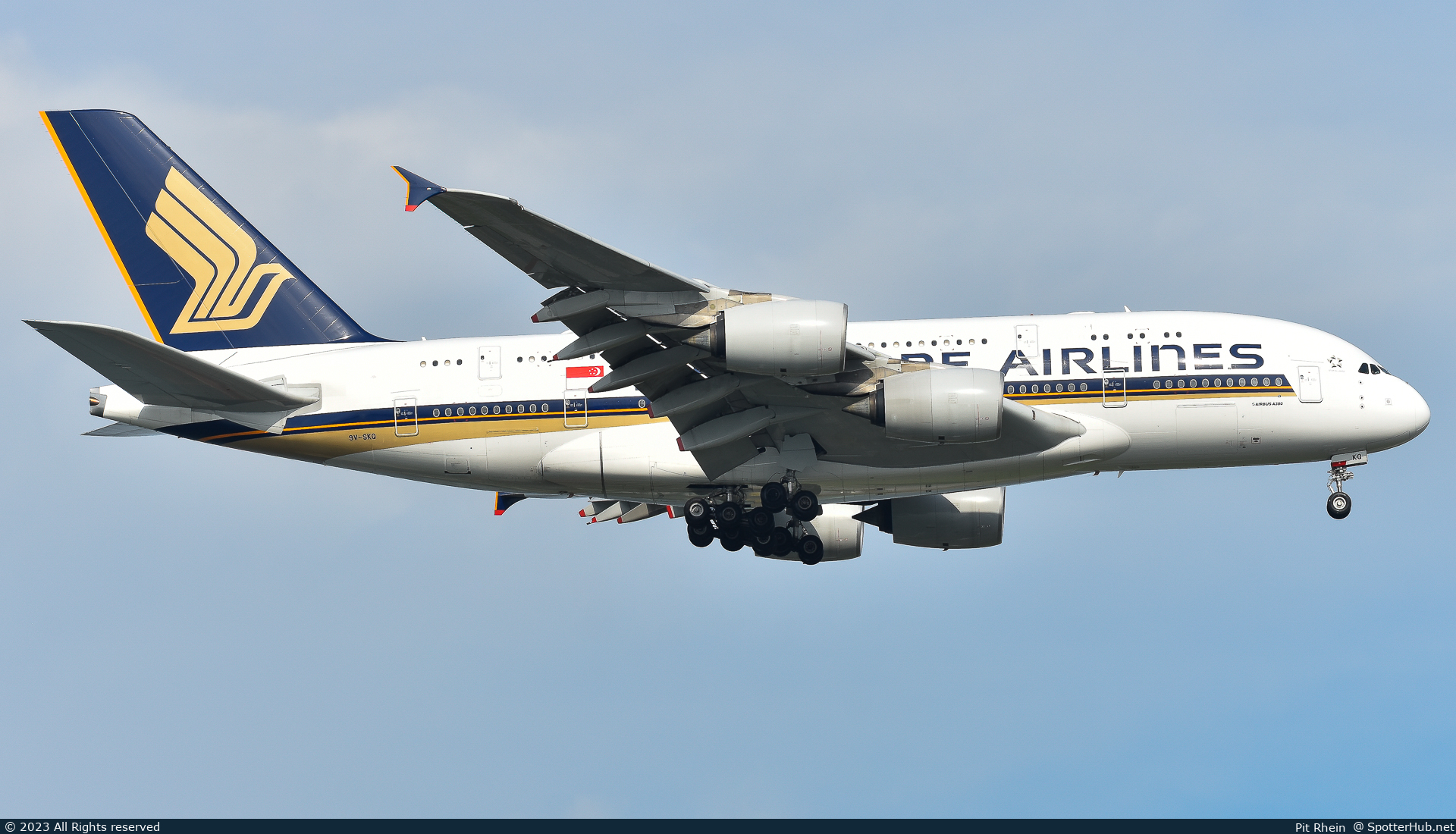 Photo of 9V-SKQ - Airbus A380-841 operated by Singapore Airlines
