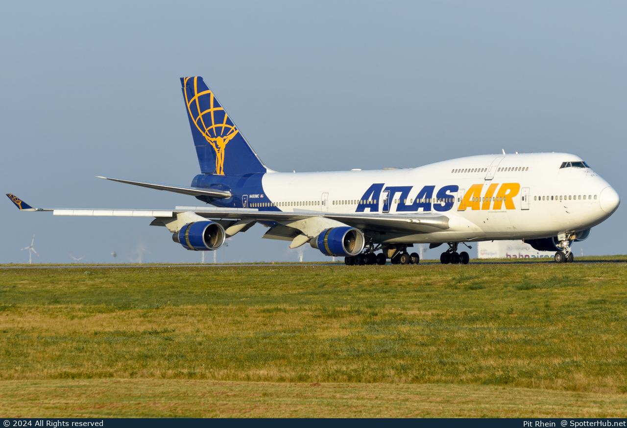 Photo of N480MC - Boeing 747-422 operated by Atlas Air