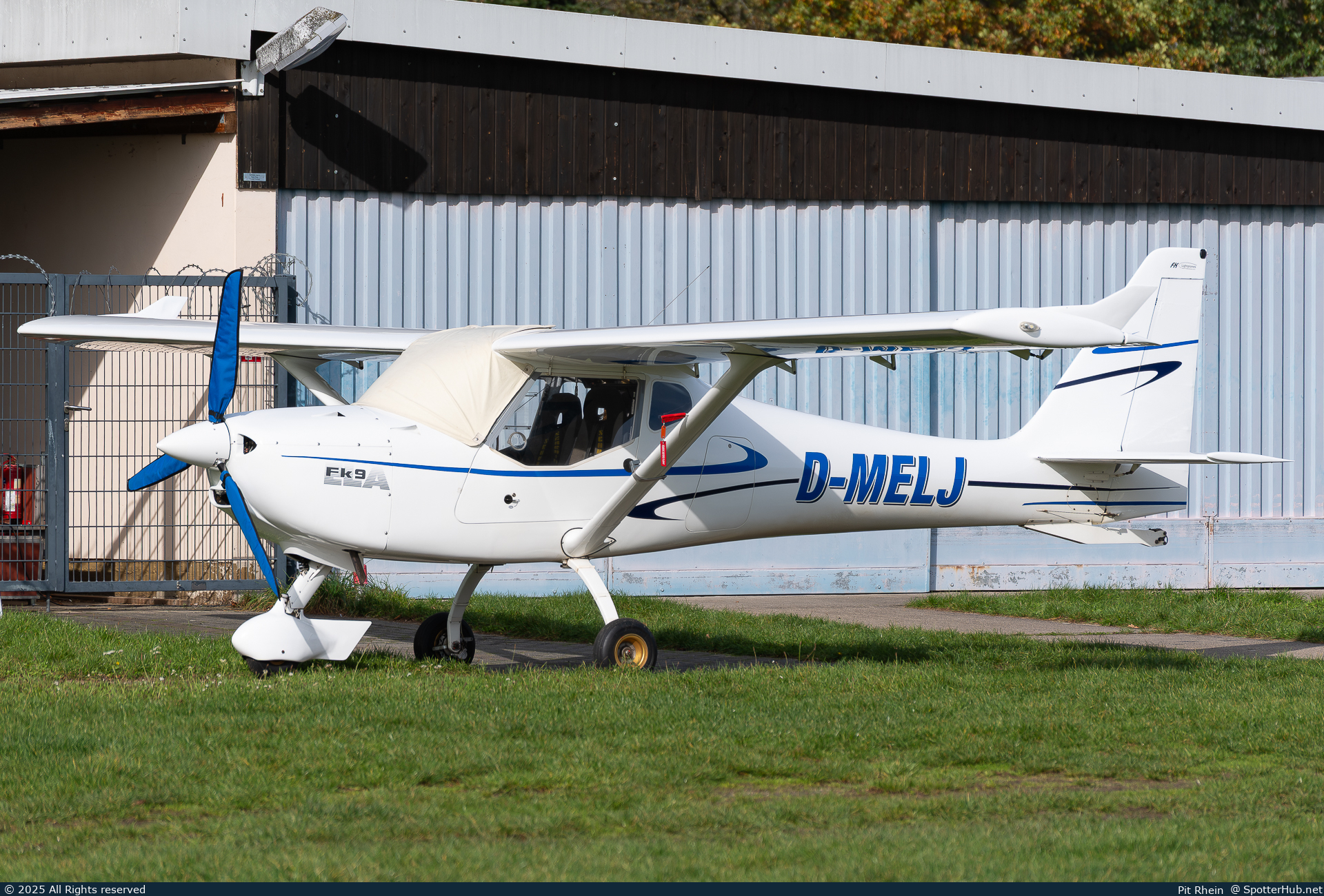 Photo of D-MELJ - FK-Lightplanes FK9 Mk.IV ELA operated by Aeroclub Pirna