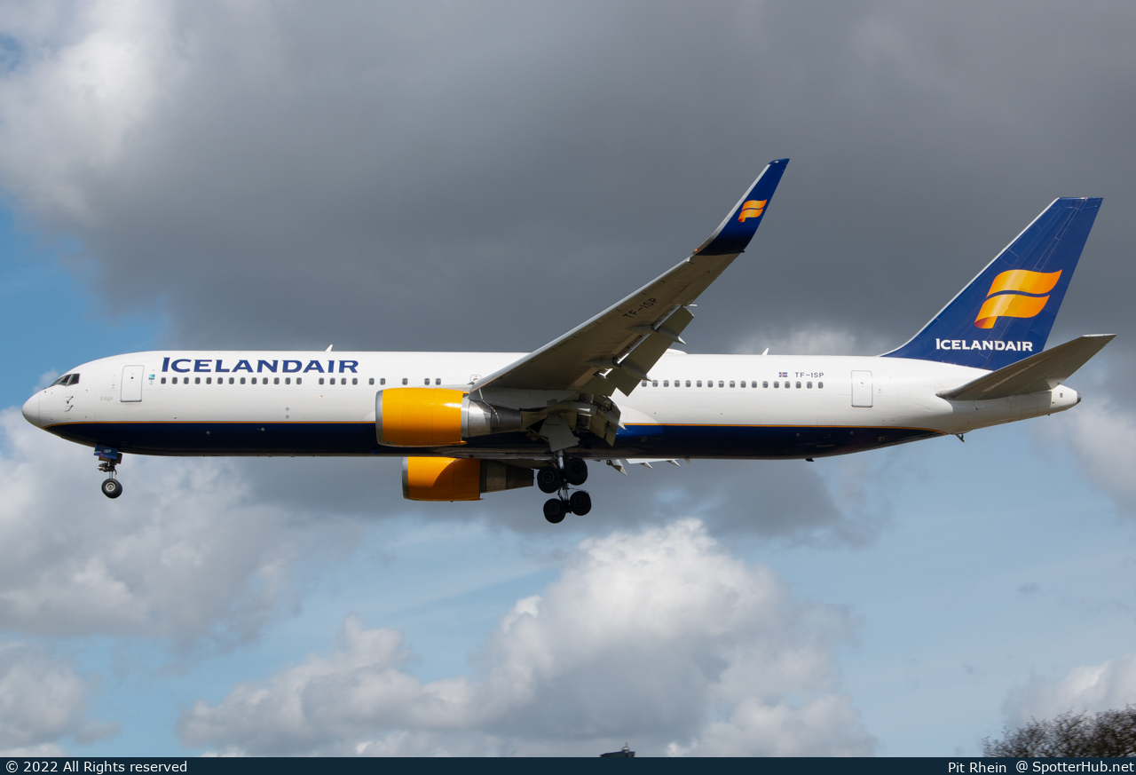 Photo of TF-ISP - Boeing 767-319(ER) operated by Icelandair