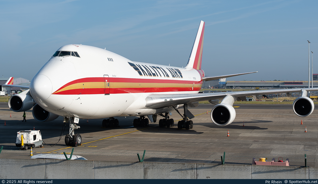 Photo of N715CK - Boeing 747-4B5F operated by Kalitta Air
