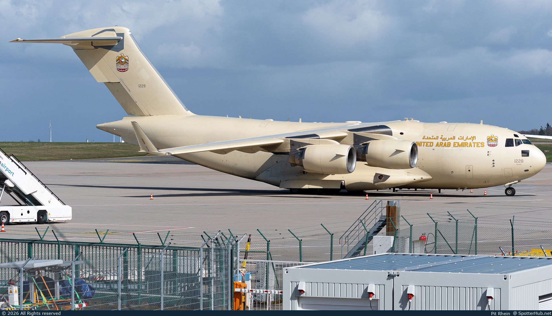 Photo of 1228 - Boeing C-17A Globemaster III operated by United Arab Emirates Air Force