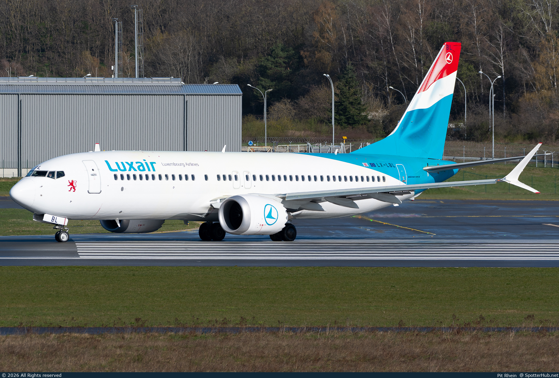 Photo of LX-LBL - Boeing 737 MAX 8 operated by Luxair