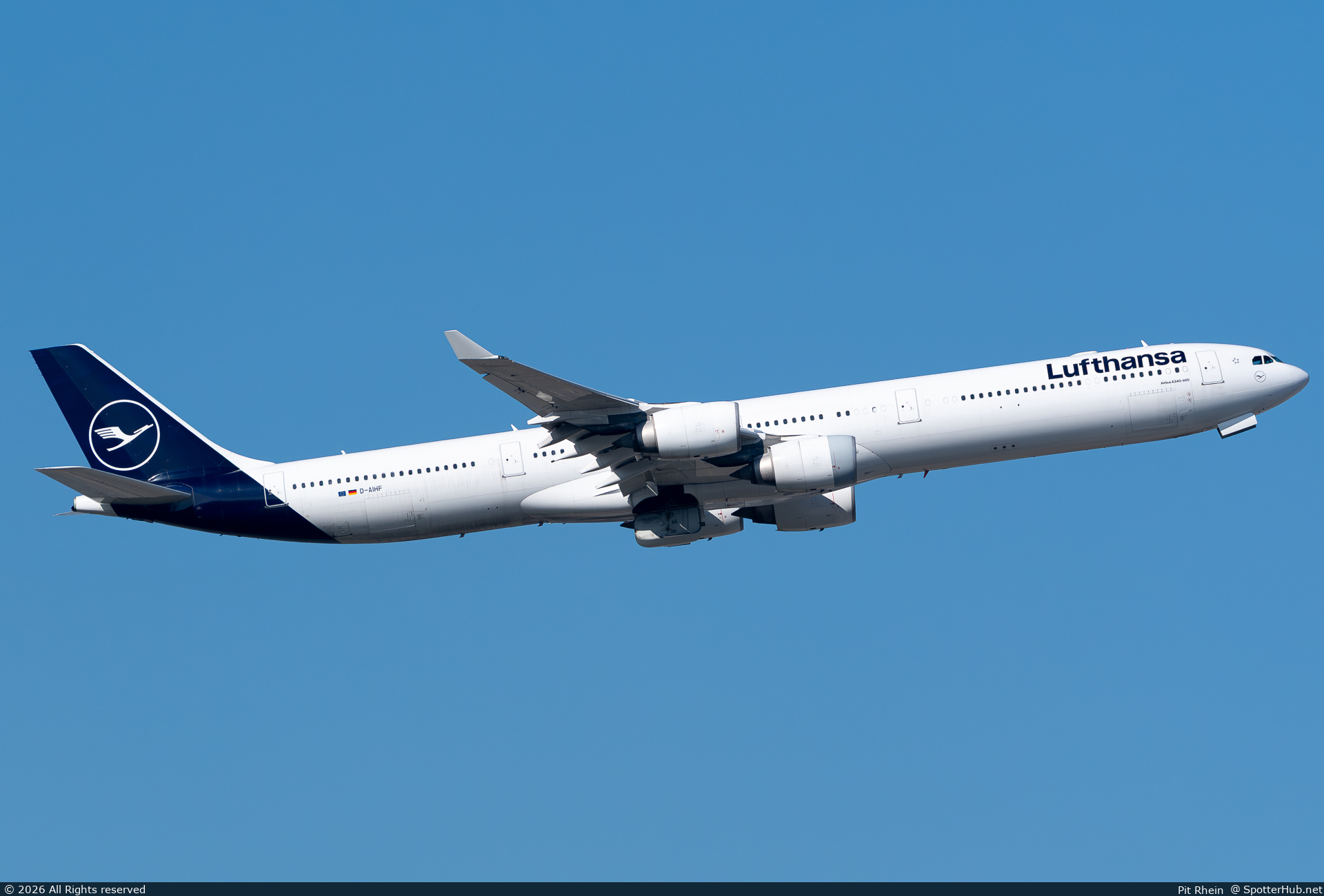 Photo of D-AIHF - Airbus A340-642 operated by Lufthansa