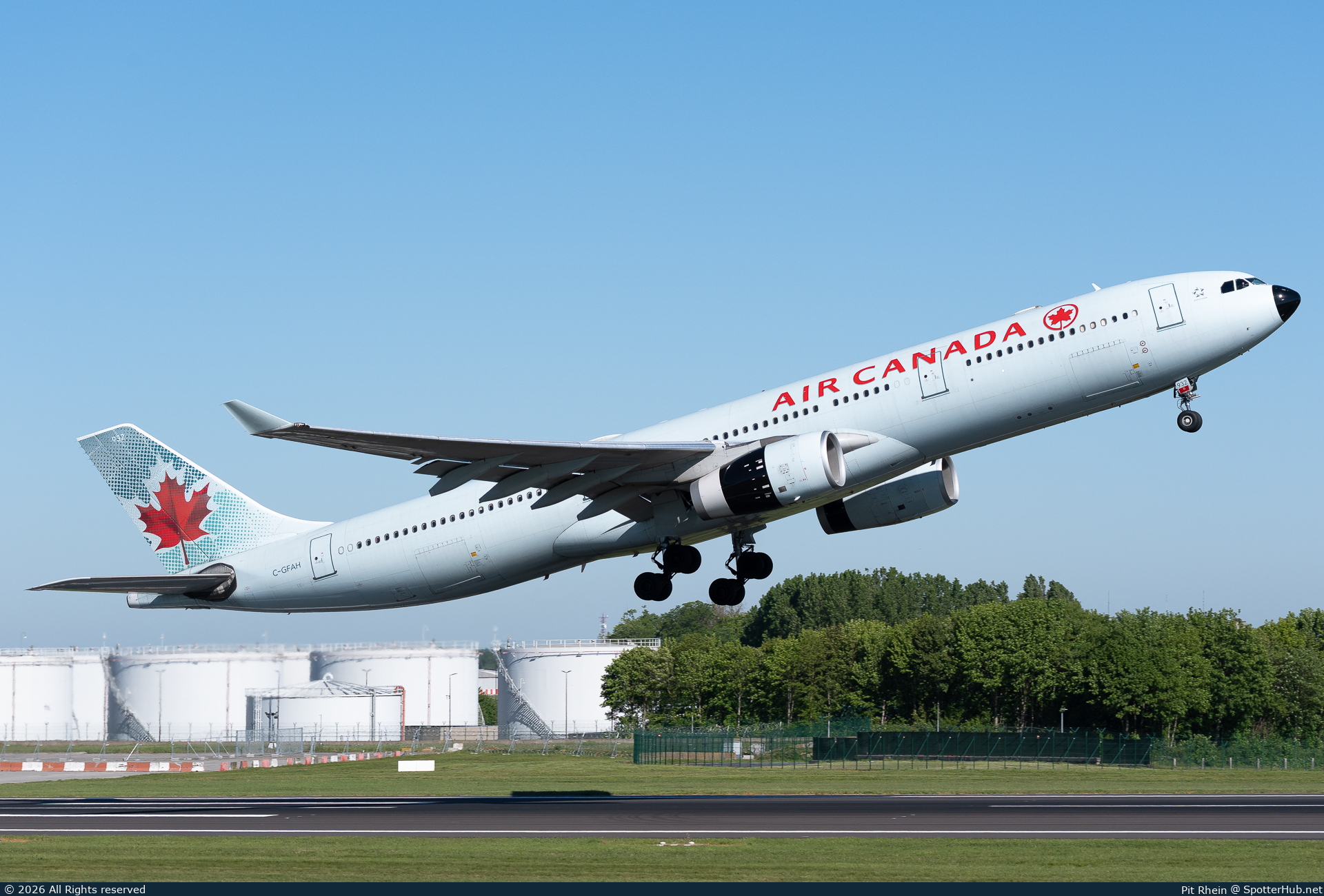 Photo of C-GFAH - Airbus A330-343 operated by Air Canada