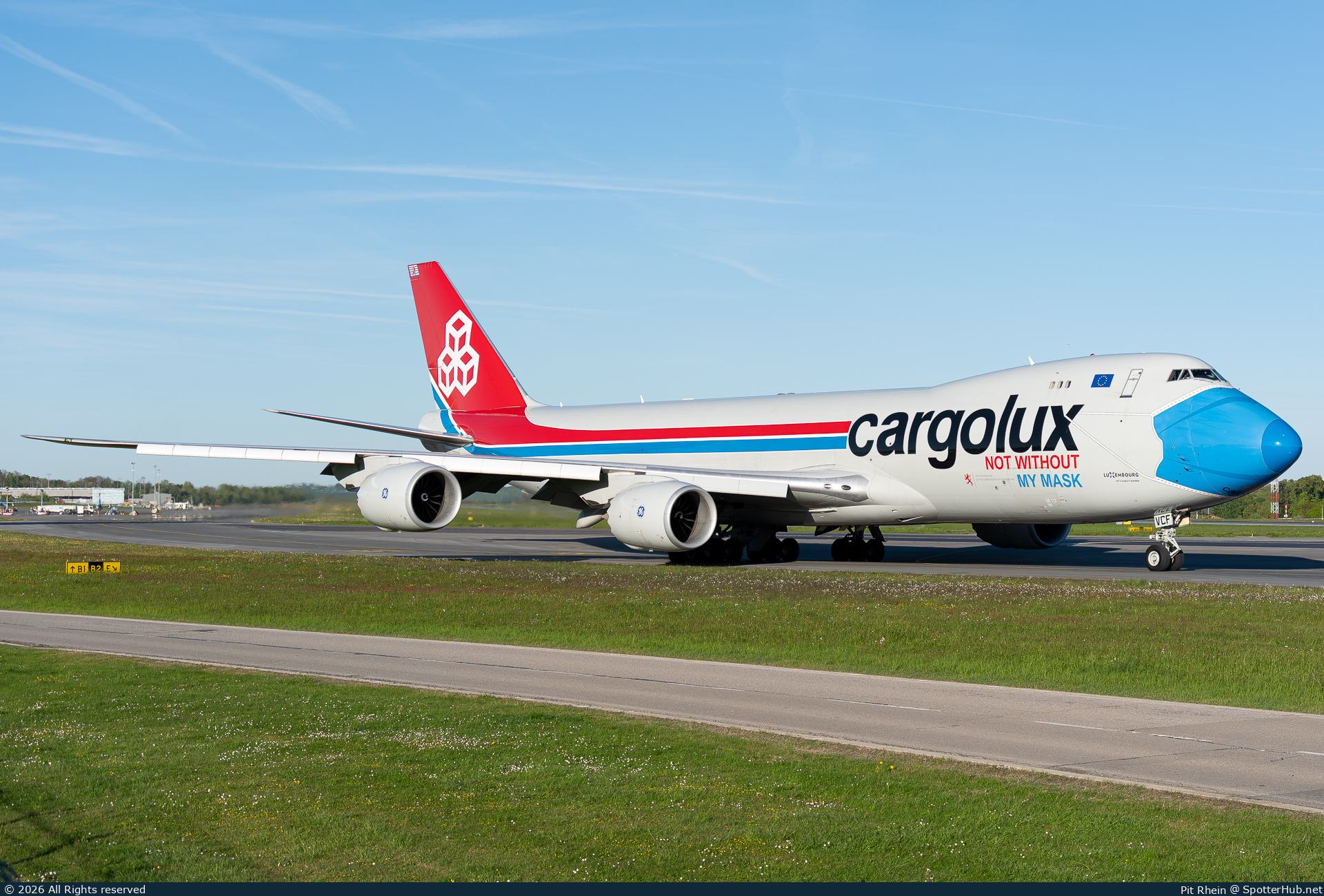 Photo of LX-VCF - Boeing 747-8R7F operated by Cargolux