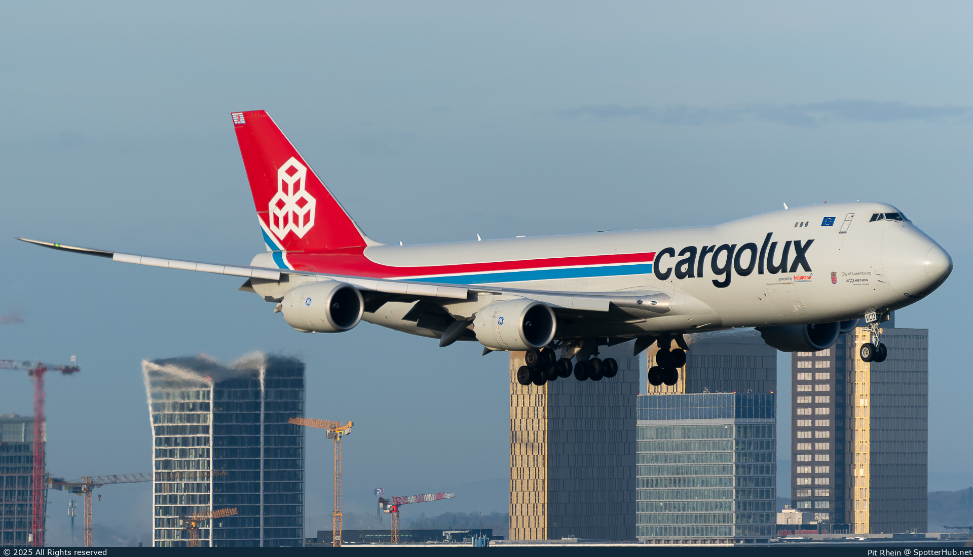 Photo of LX-VCD - Boeing 747-8R7F operated by Cargolux