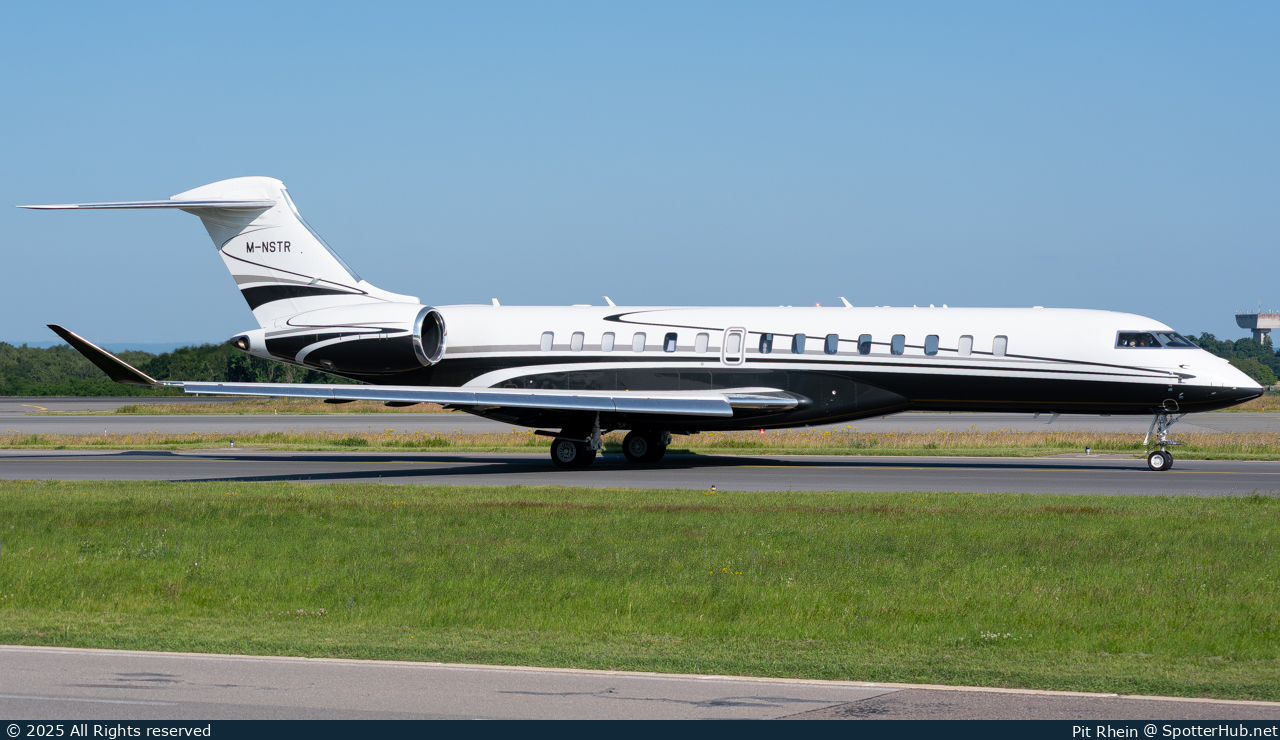 Photo of M-NSTR - Bombardier Global 7500 operated by Private