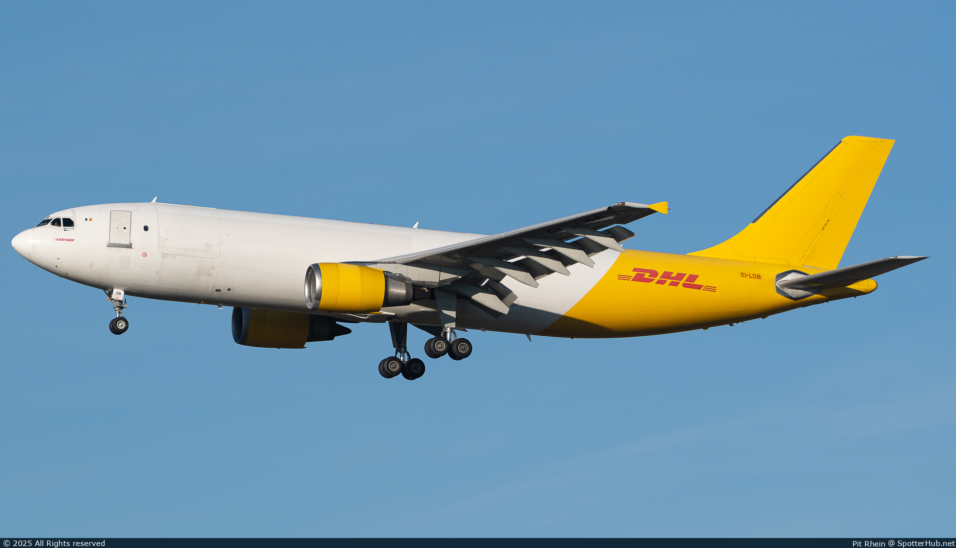 Photo of EI-LDB - Airbus A300F4-605R operated by ASL Airlines Ireland