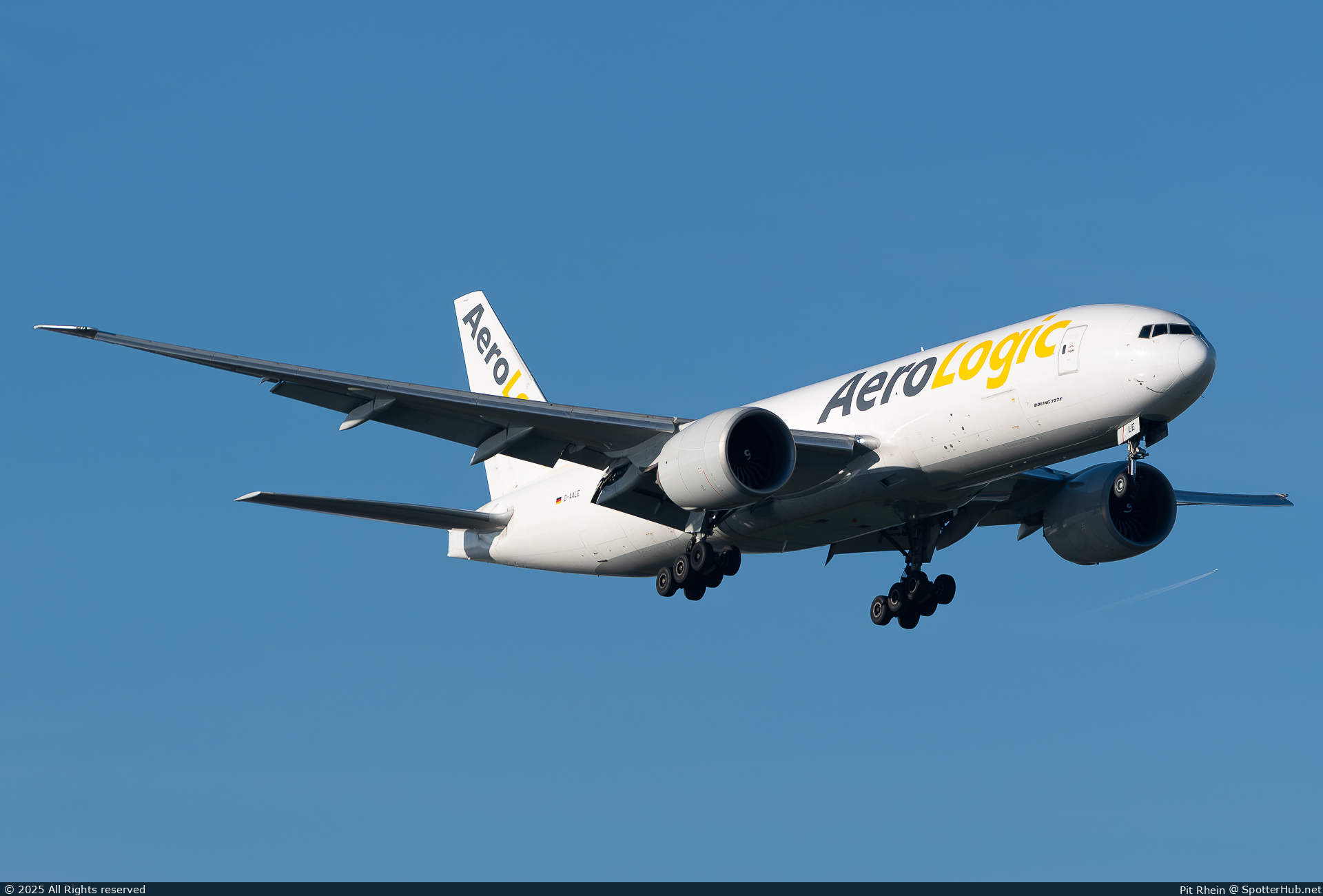 Photo of D-AALE - Boeing 777-FZN operated by AeroLogic