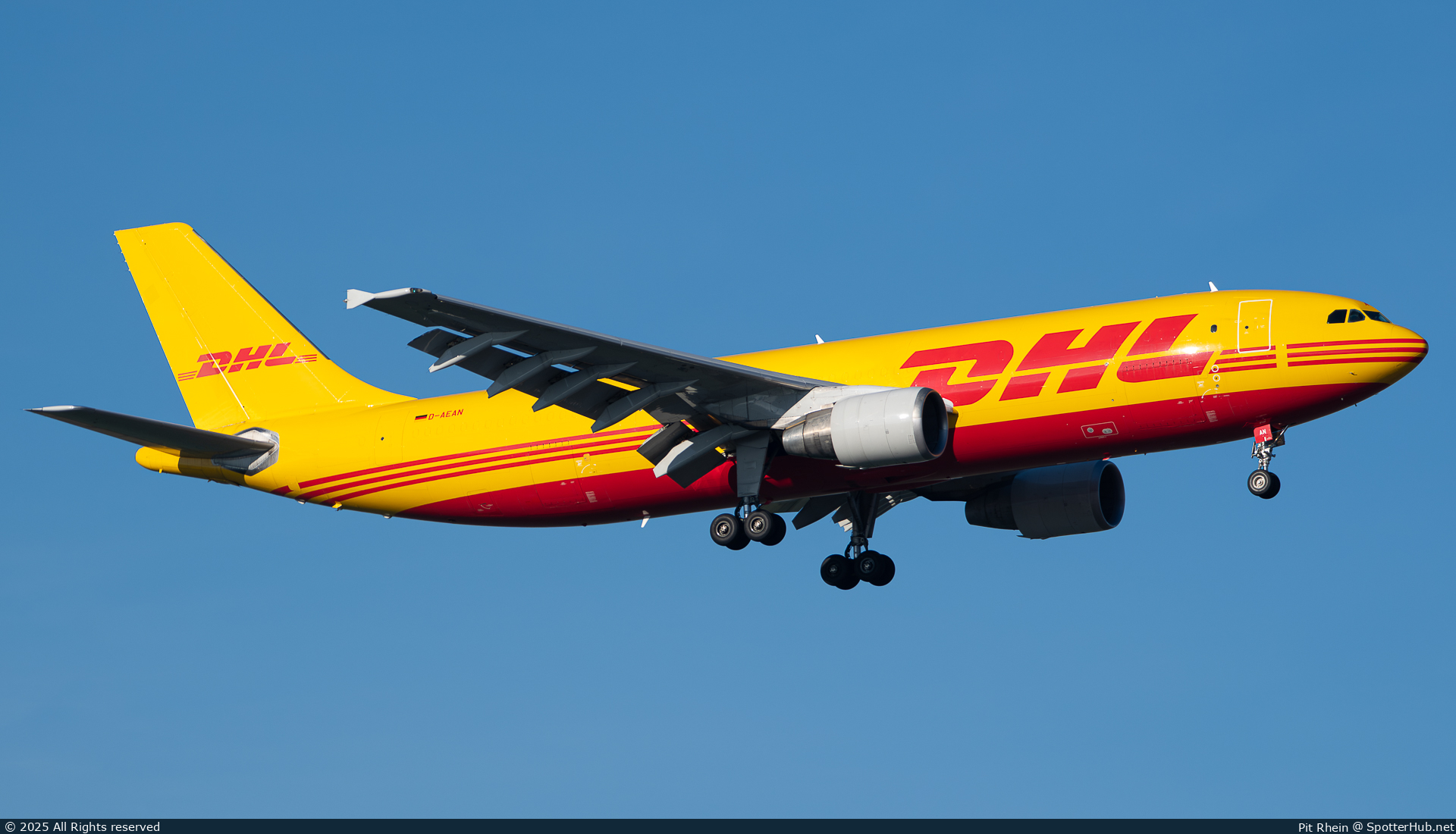 Photo of D-AEAN - Airbus A300B4-622R(F) operated by European Air Transport