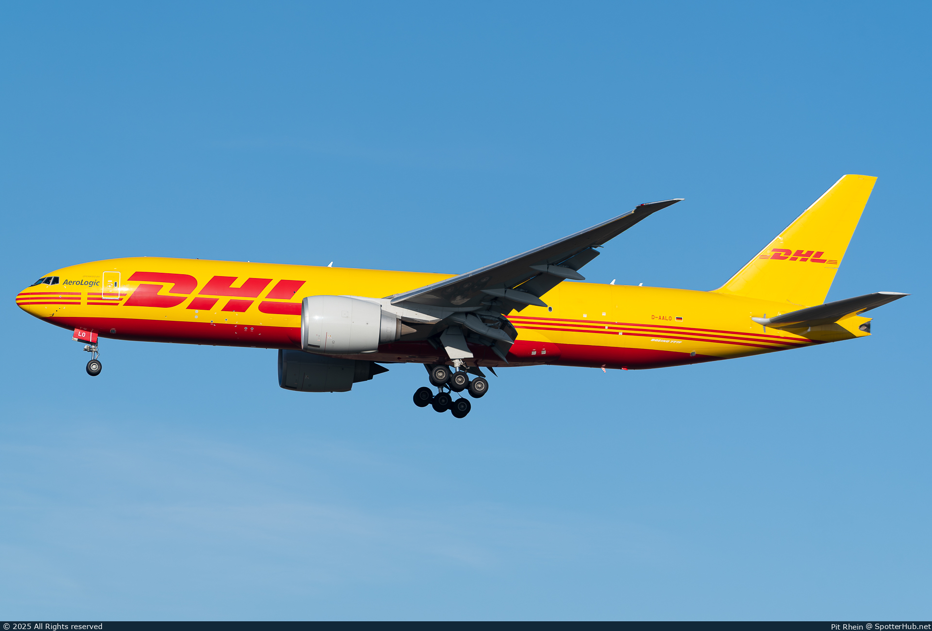 Photo of D-AALO - Boeing 777-F operated by AeroLogic