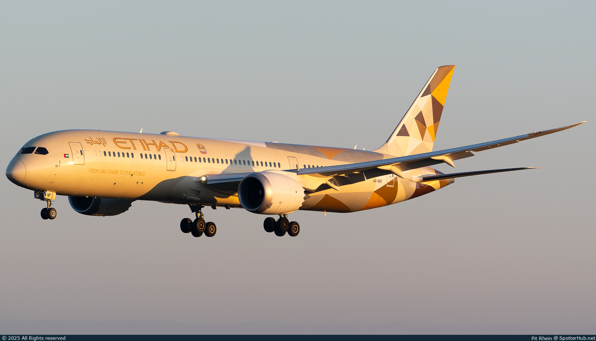 Photo of A6-BNF - Boeing 787-9 Dreamliner operated by Etihad Airways