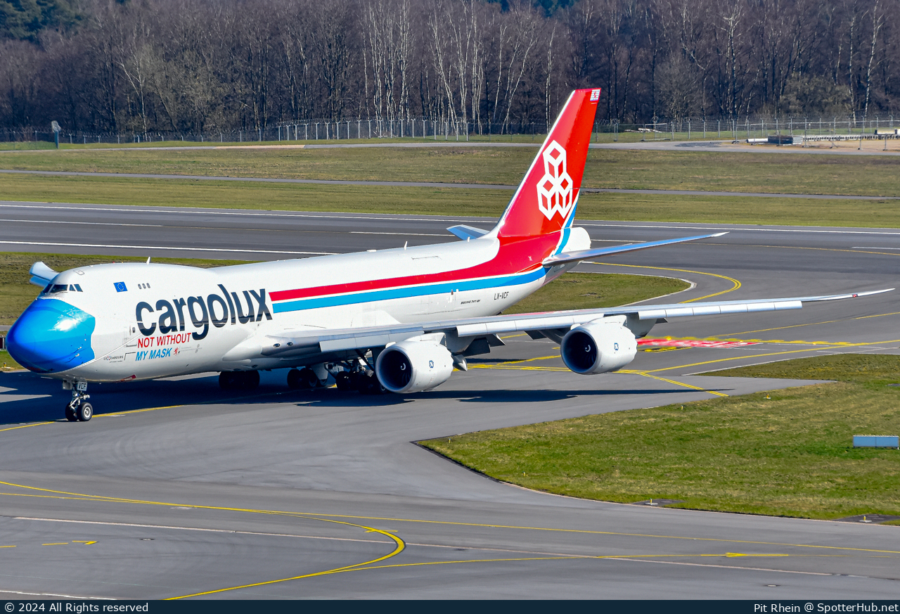 Photo of LX-VCF - Boeing 747-8R7F operated by Cargolux