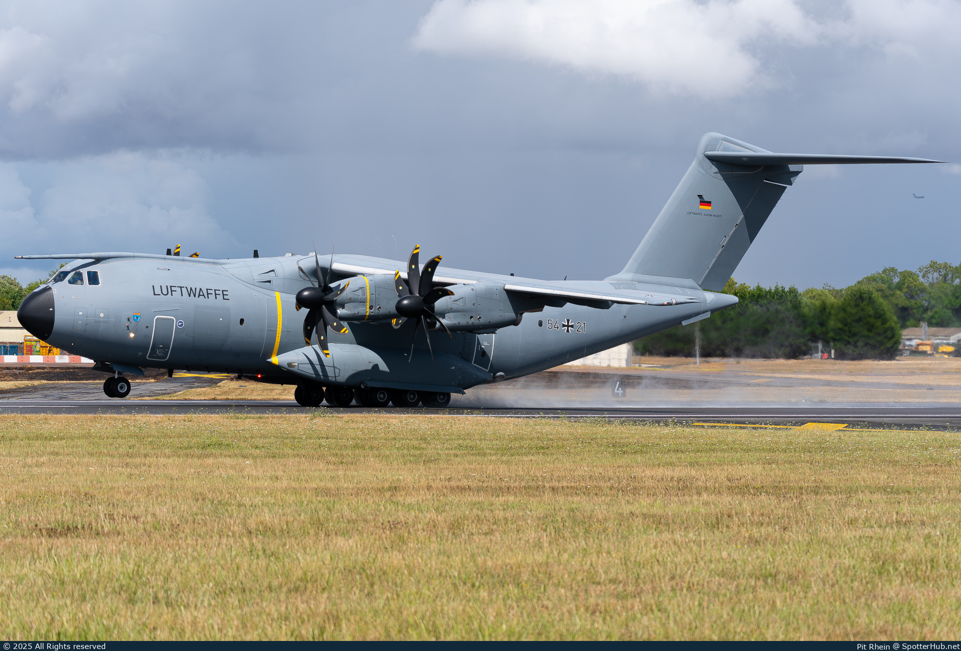 Photo of 54+21 - Airbus A400M Atlas operated by German Air Force