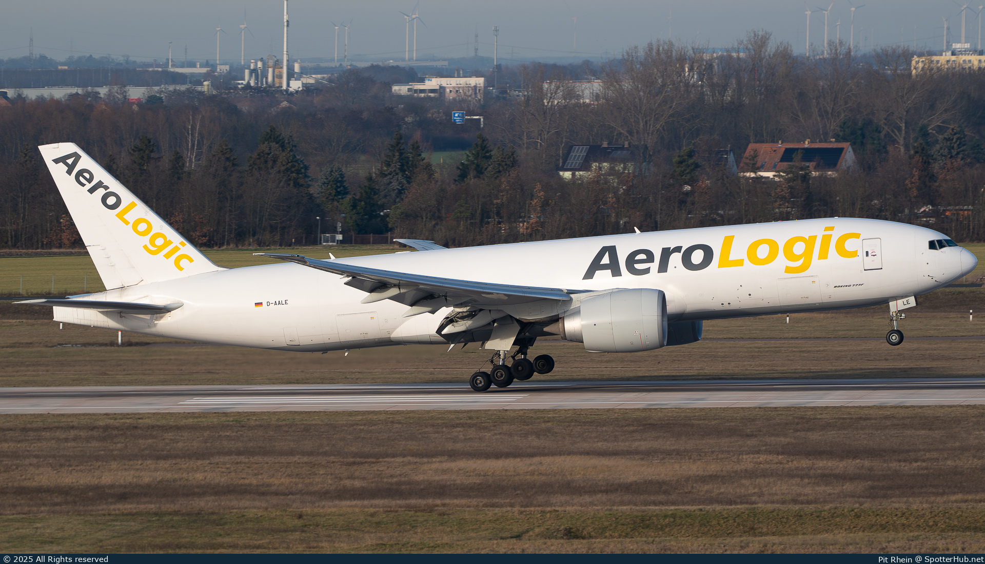 Photo of D-AALE - Boeing 777-FZN operated by AeroLogic