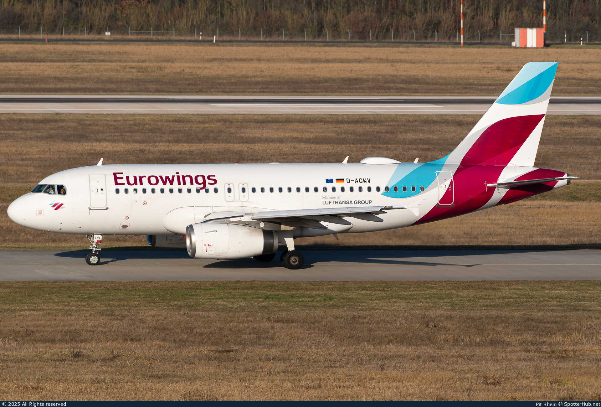 Photo of D-AGWV - Airbus A319-132 operated by Eurowings