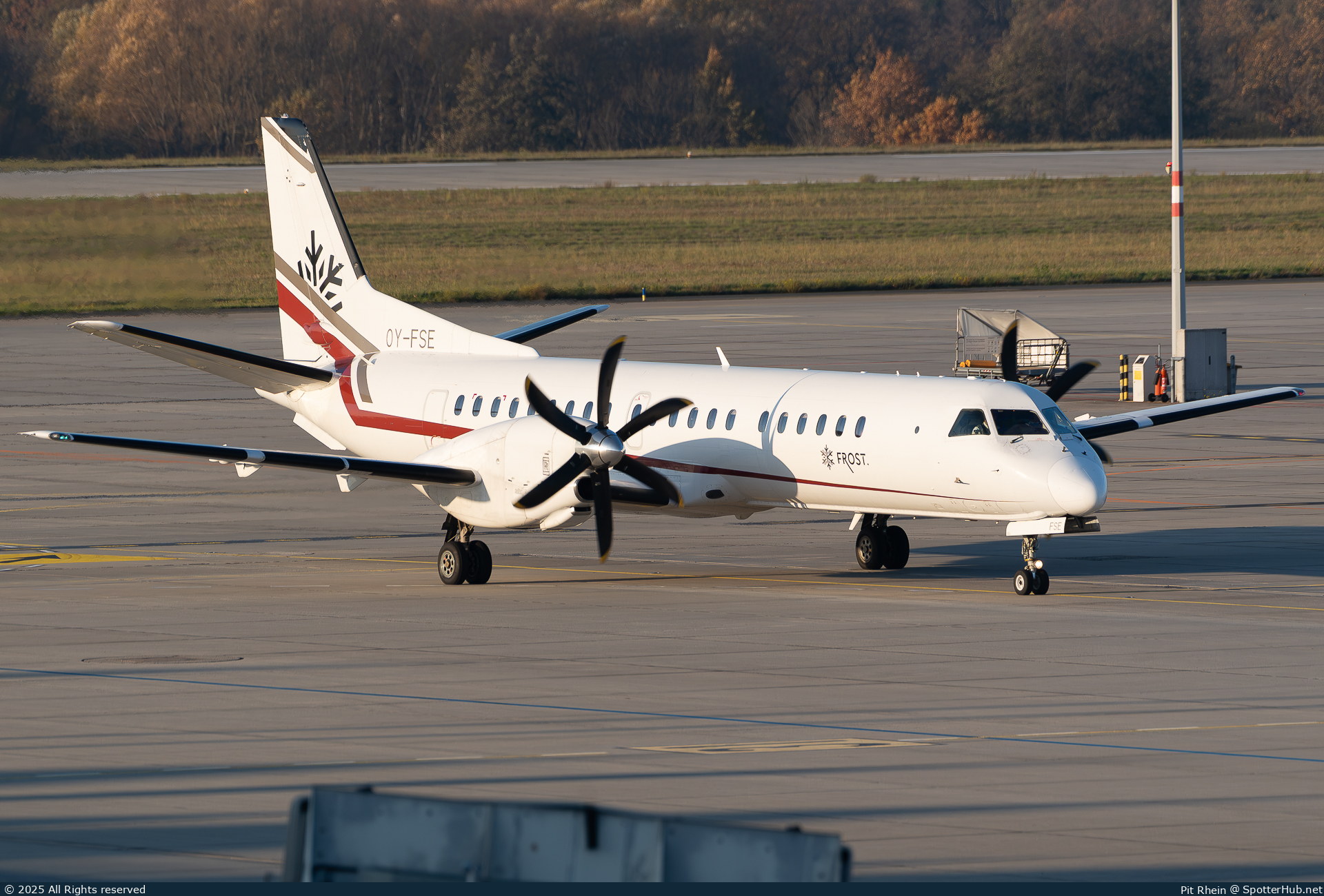 Photo of OY-FSE - Saab 2000 operated by Frost Air