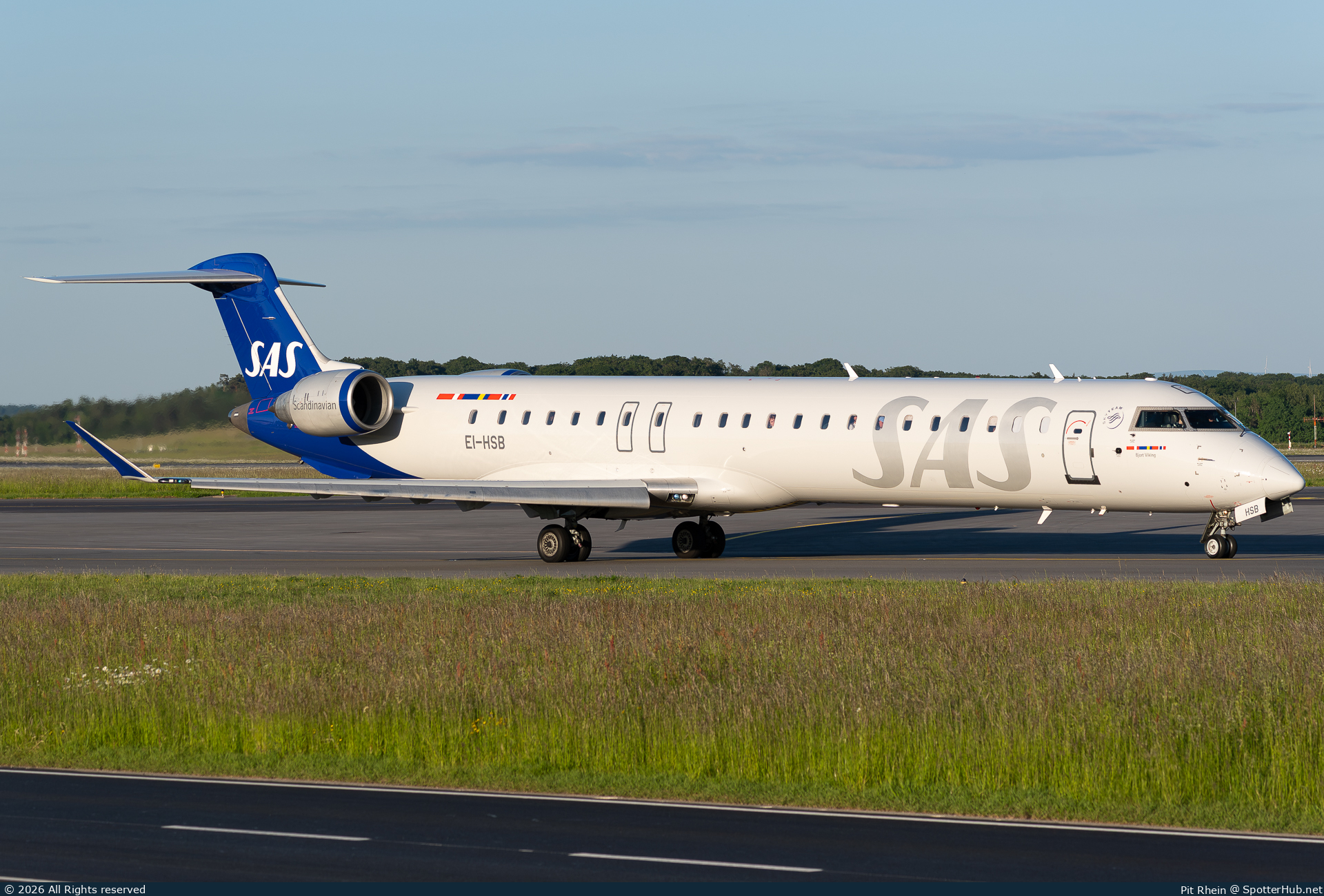 Photo of EI-HSB - Bombardier CRJ-900LR operated by SAS Scandinavian Airlines (opb CityJet)
