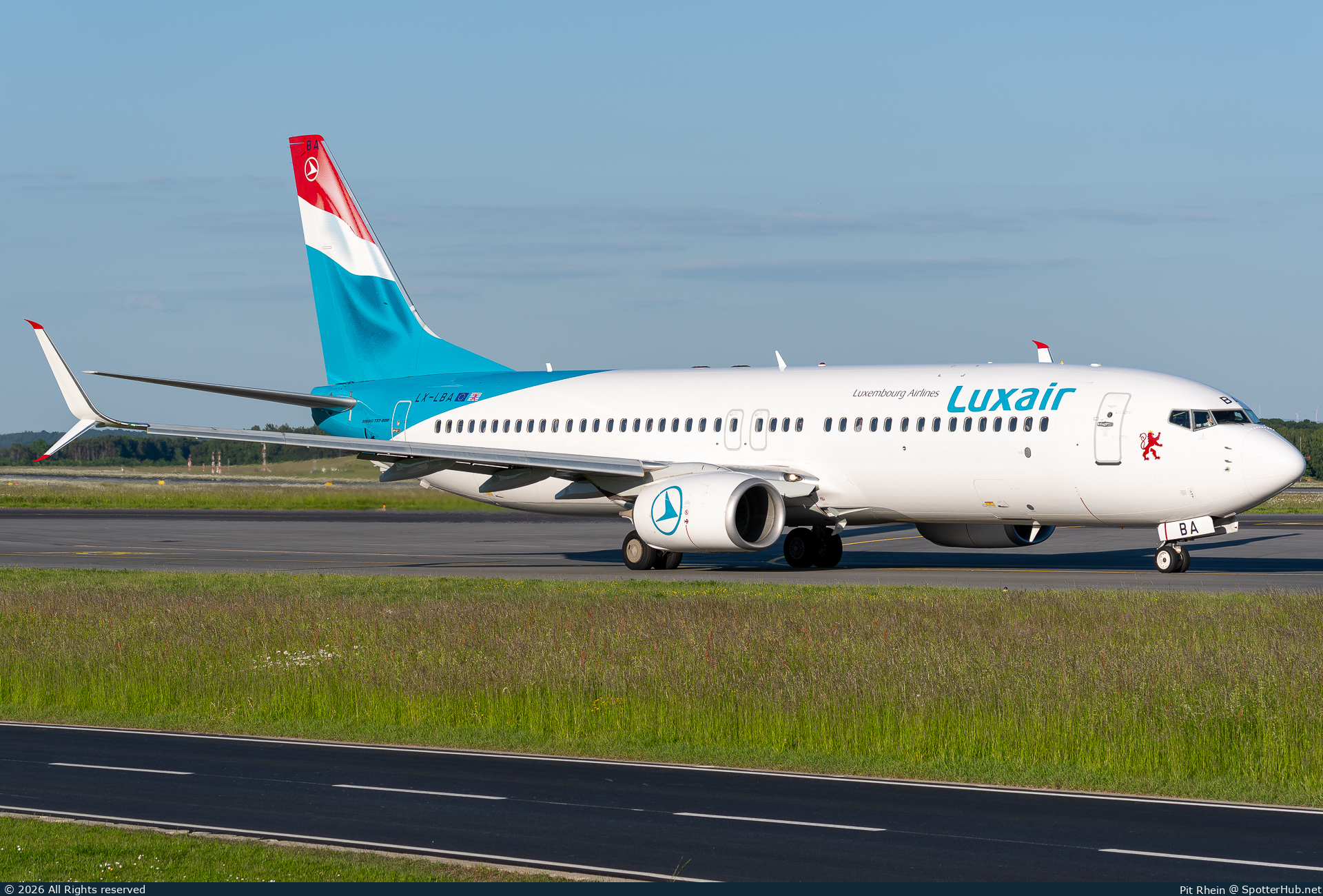 Photo of LX-LBA - Boeing 737-8C9 operated by Luxair