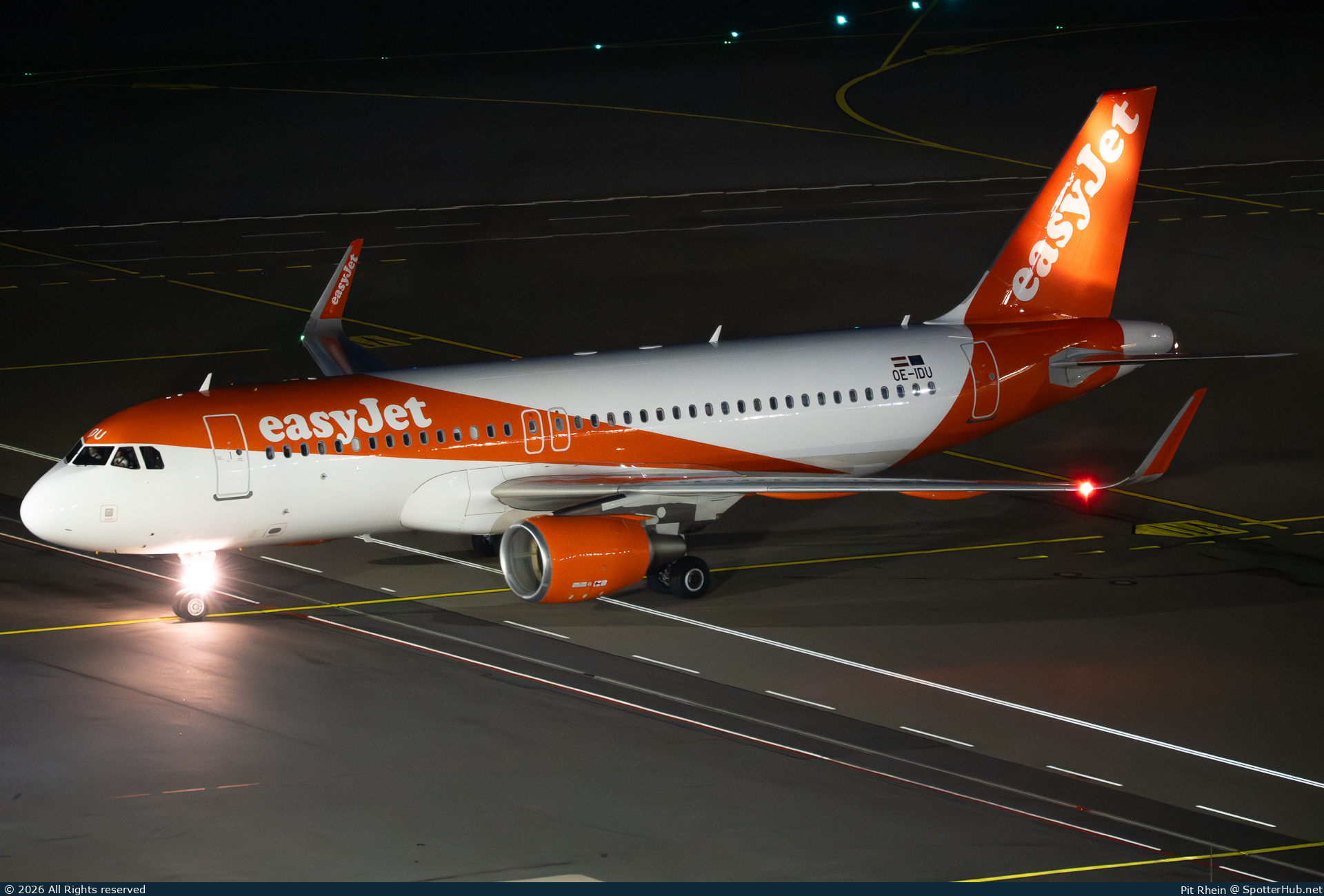 Photo of OE-IDU - Airbus A320-214 operated by easyJet Europe