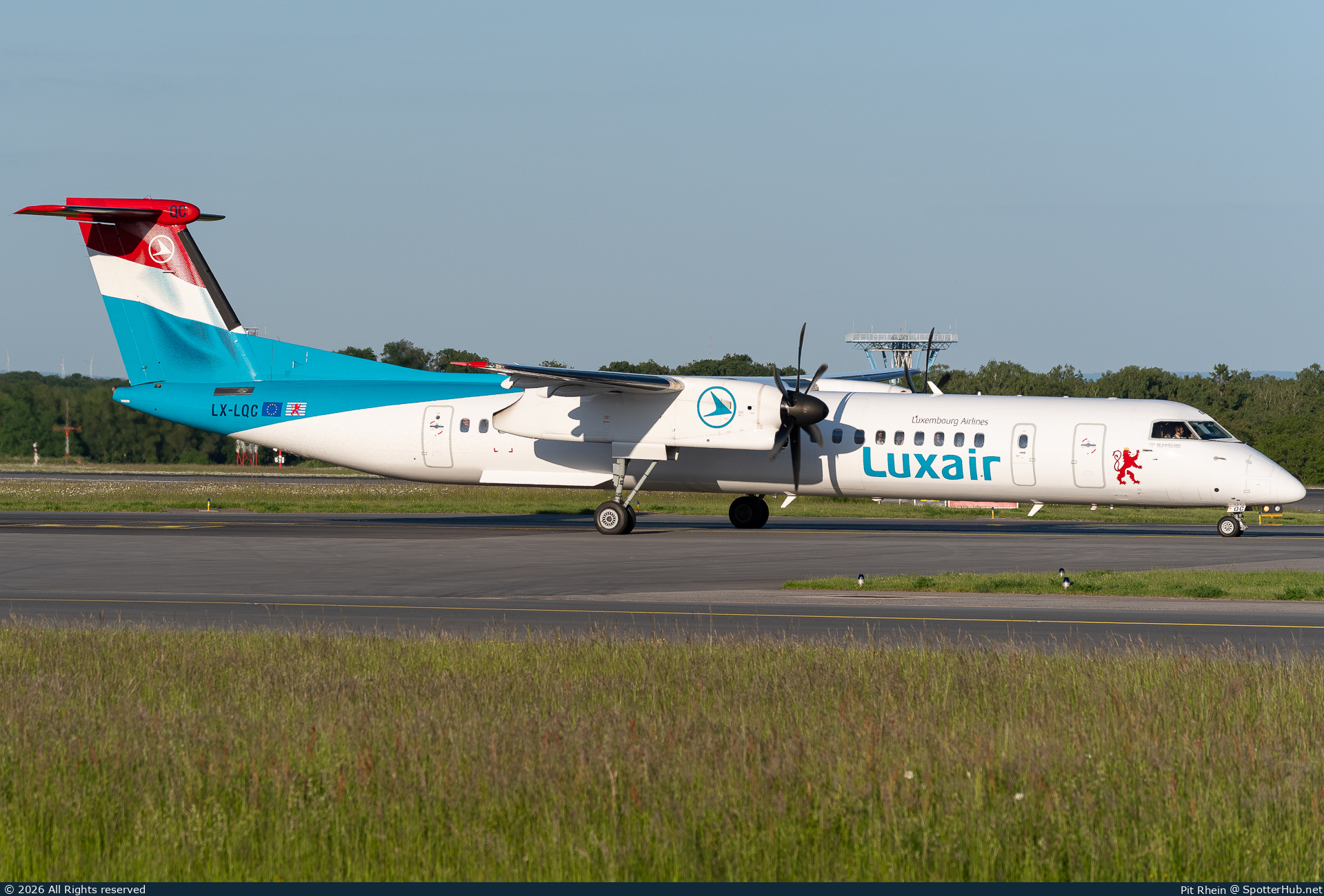 Photo of LX-LQC - Bombardier DHC-8-402 Dash 8 Q400 operated by Luxair