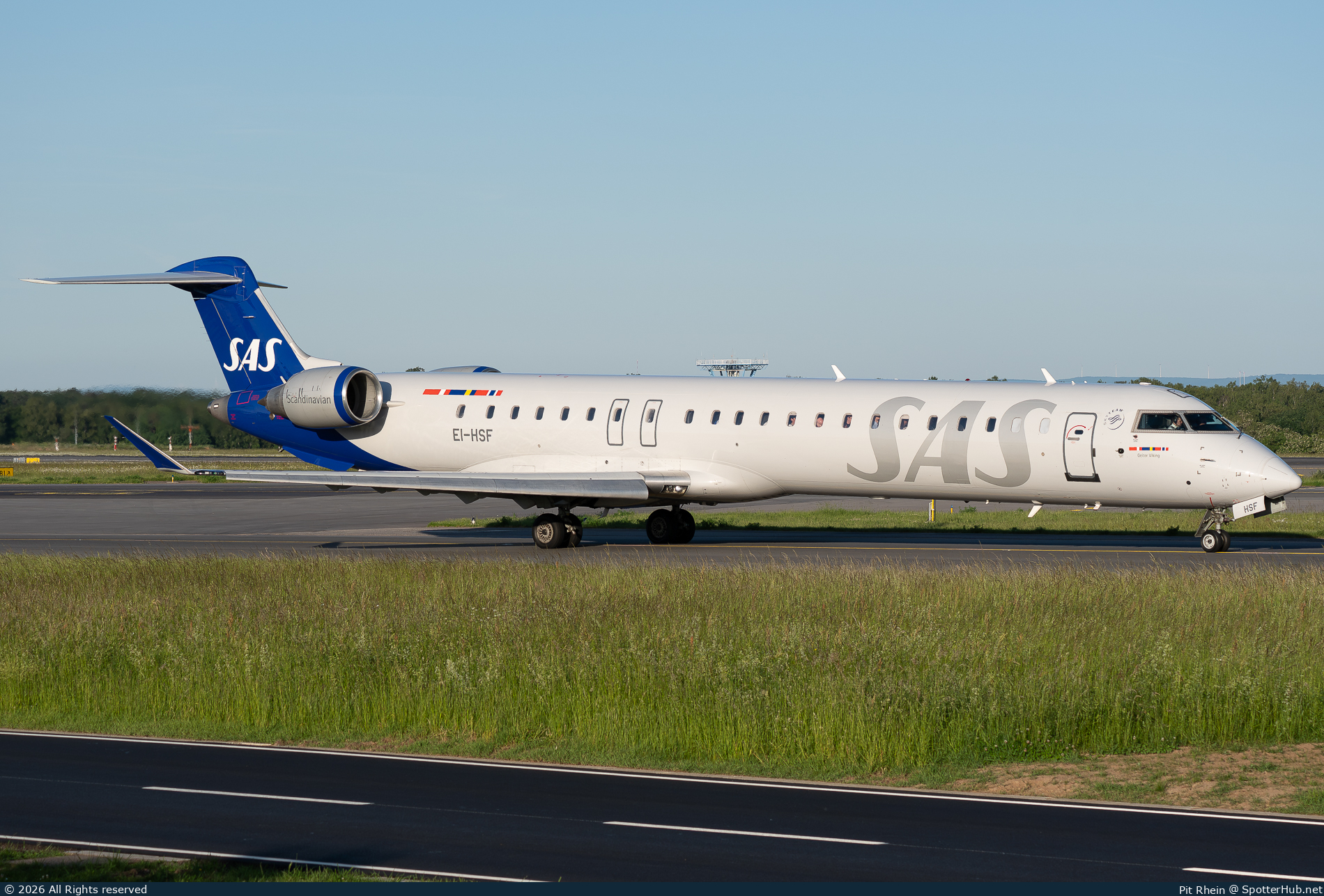 Photo of EI-HSF - Bombardier CRJ-900LR operated by SAS Scandinavian Airlines (opb CityJet)