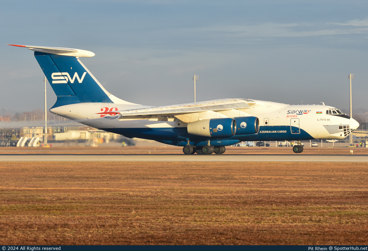 Photo of 4K-AZ100 - Ilyushin Il-76TD-90VD operated by Silk Way Airlines