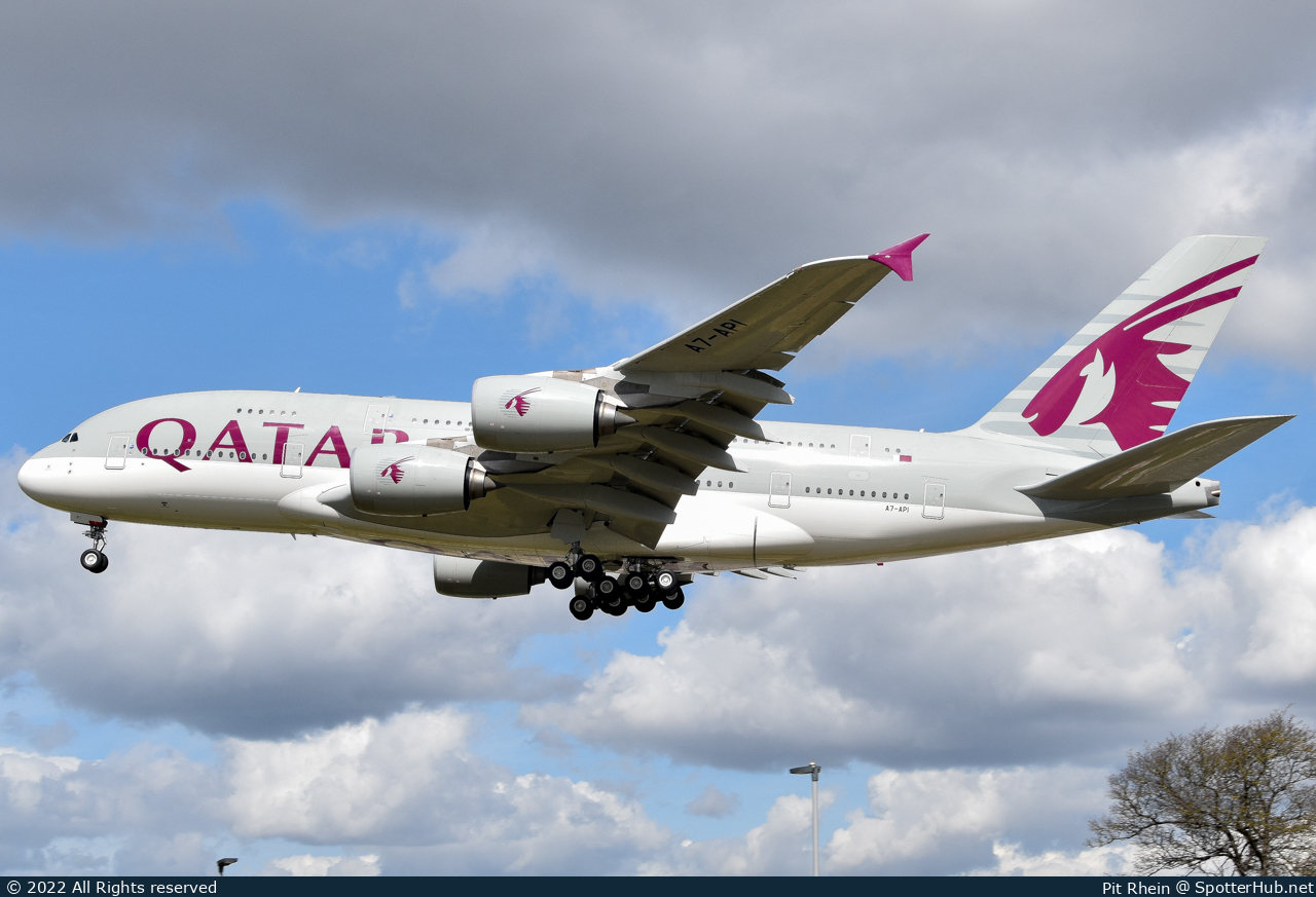 Photo of A7-API - Airbus A380-861 operated by Qatar Airways
