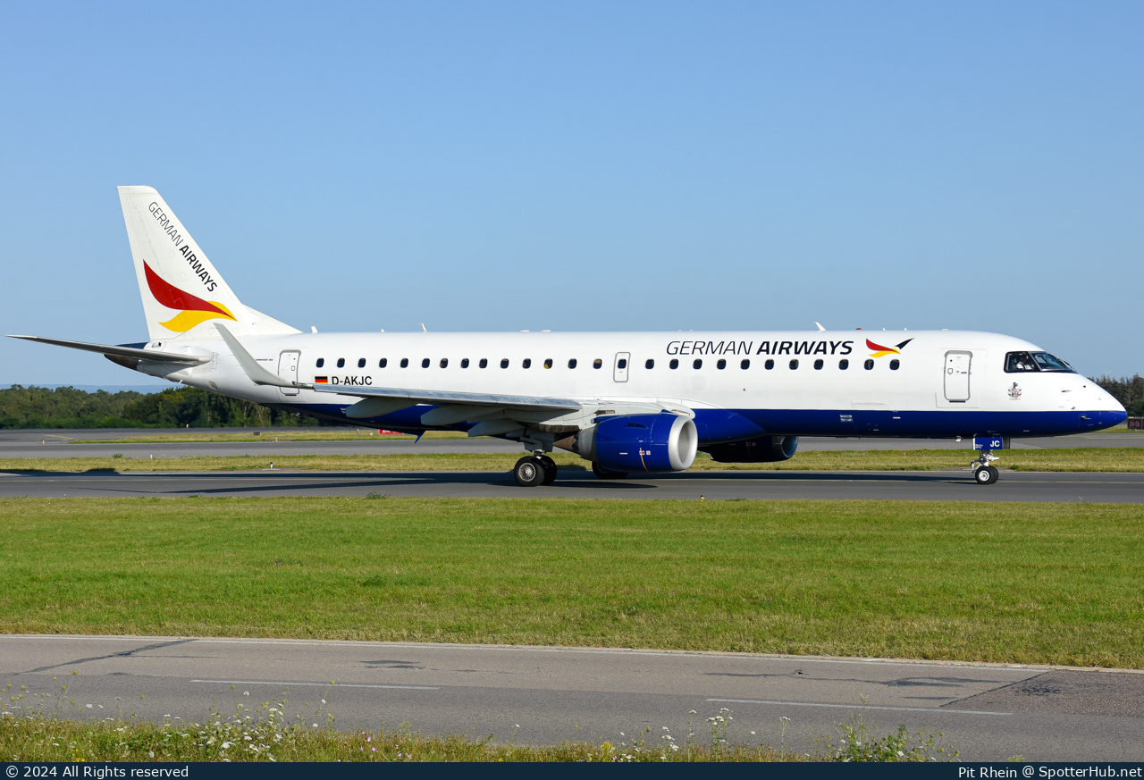 Photo of D-AKJC - Embraer ERJ-190SR operated by German Airways